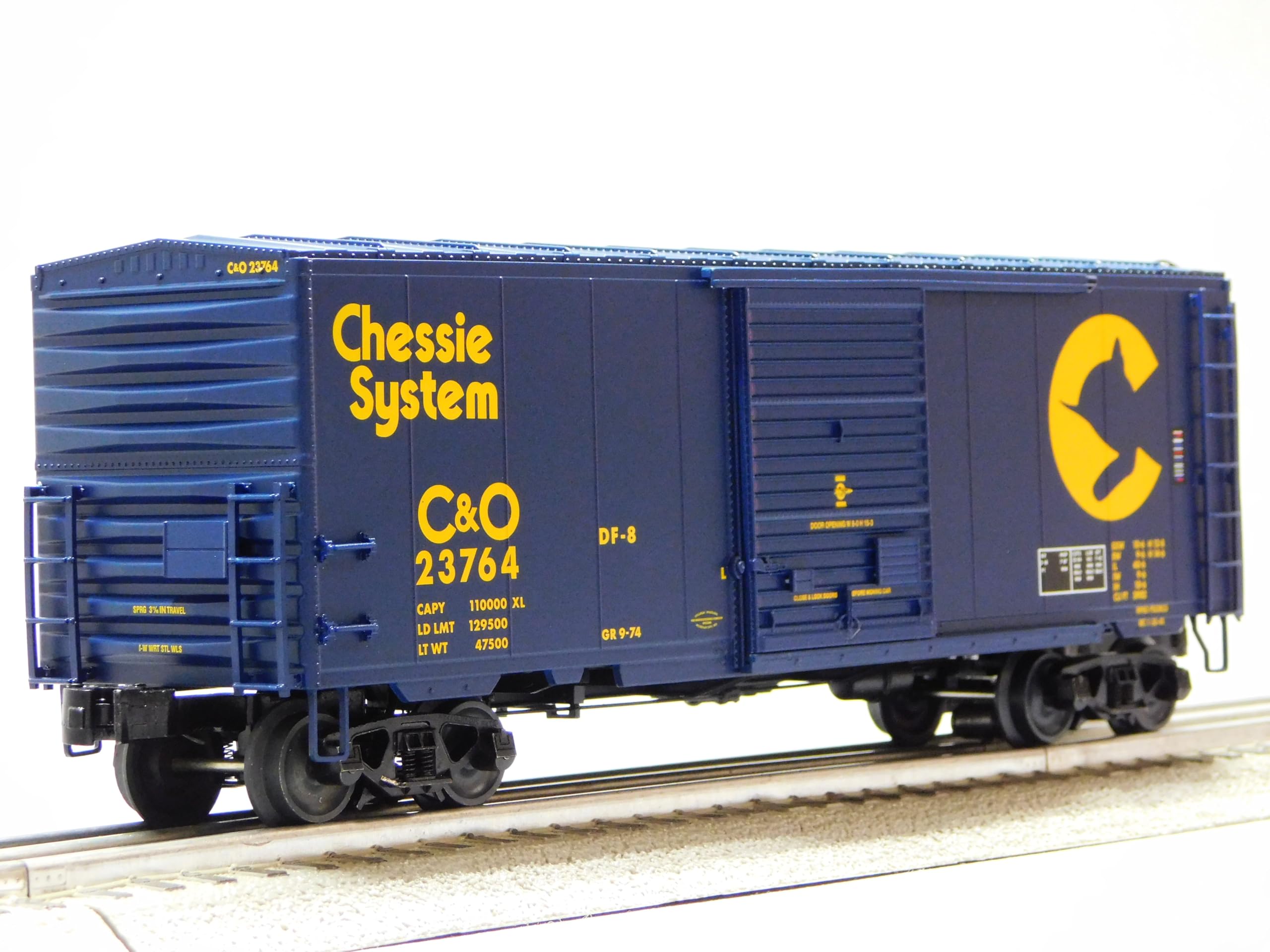 Lionel Chessie System FREIGHTSOUNDS PS-1 BOXCAR #23764 O Gauge 2426010