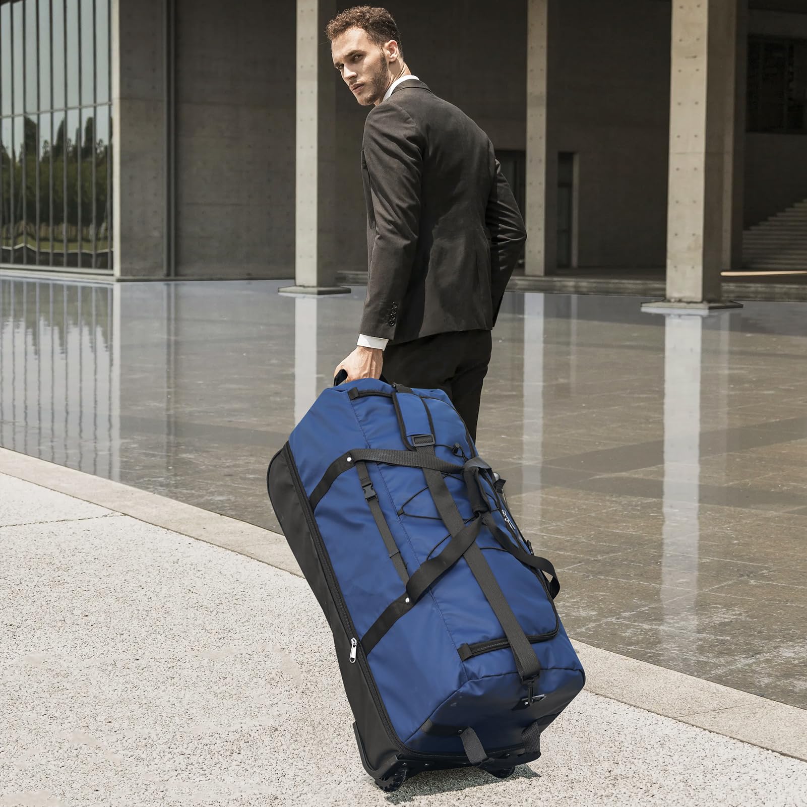 Vomgomfom 32“ Soft-Sided Zusammenklappbar Reisetasche auf Rädern, 110L erweiterbar 140L Rollende Sporttasche mit Passender Aufbewahrungstasche, Marineblau