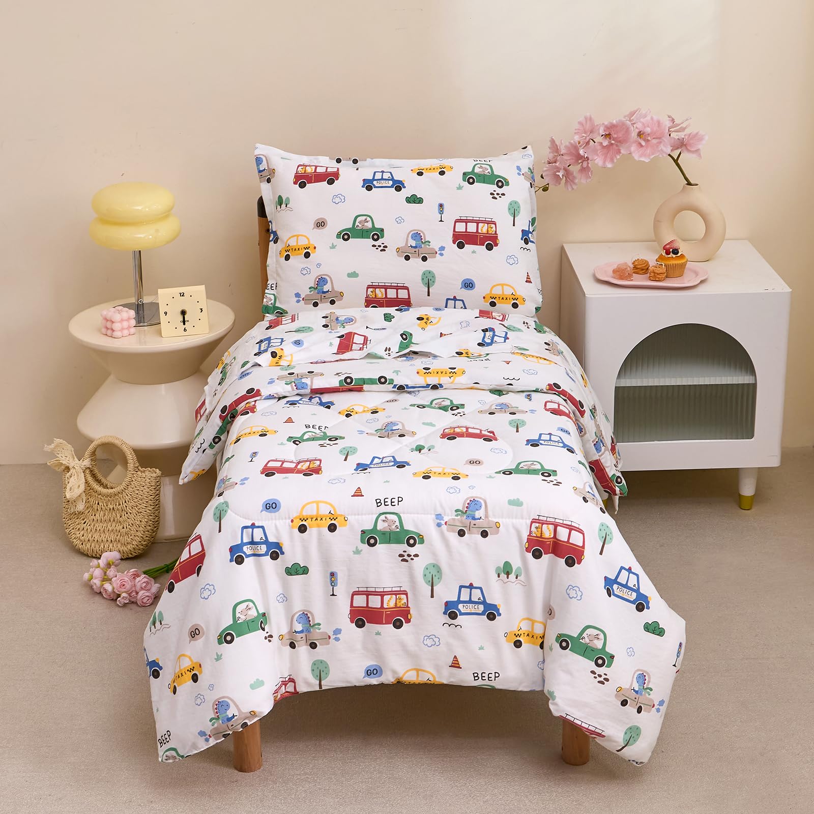 Caressma White Cars 4 Pieces Toddler Bedding Set Bed-in-a-Bag Comforter