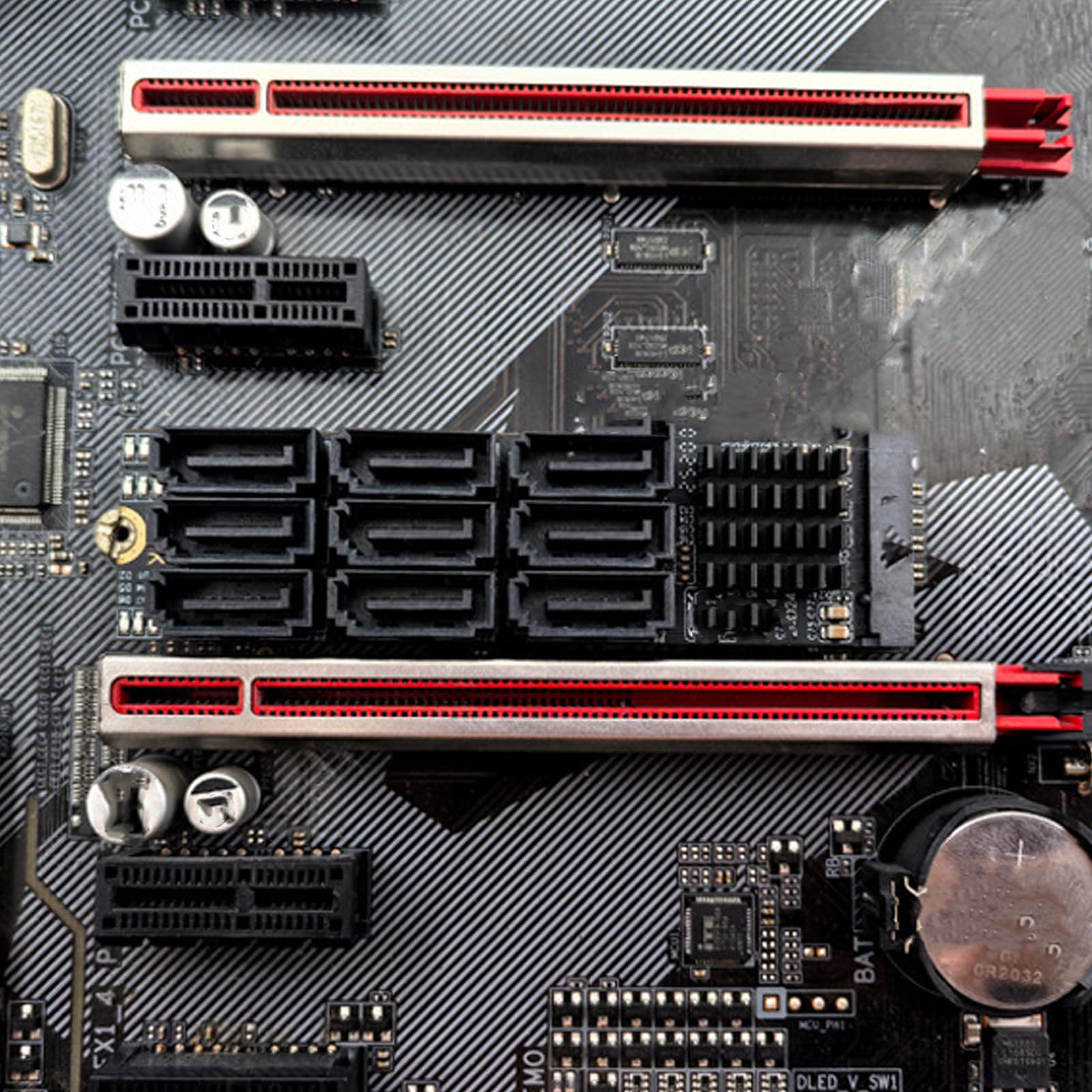 Scheda Espansione PCI Express III a 9 Porte da 6 Gbps Ottimizzata per L'espansione dello Storage PCIe sullo Storage del Server