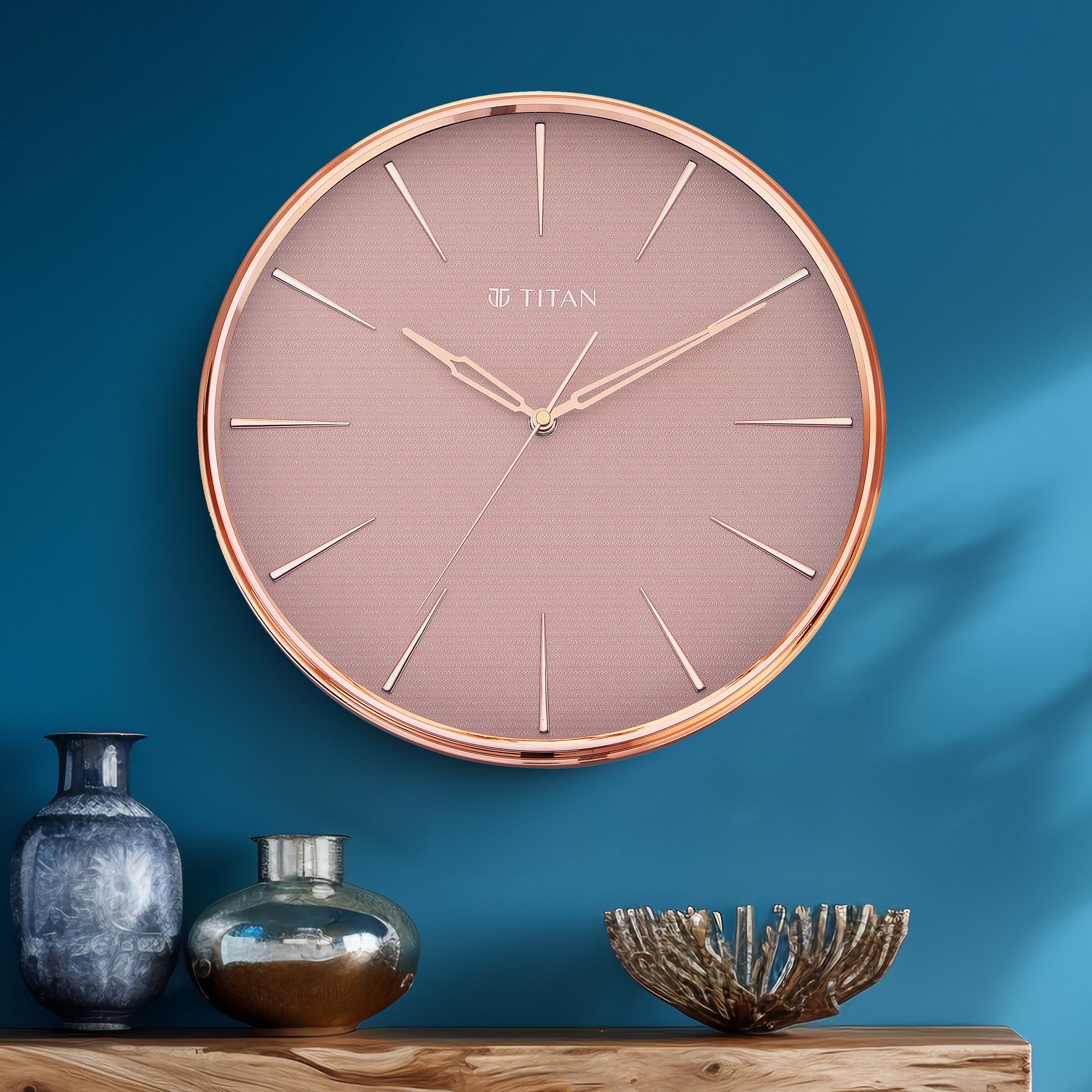 TitanTitan Plastic Contemporary Rustic Pink Wall Clock in A Glossy Finish with A Textured Dial 32.5 X 32.5 Cm (Medium), Analog