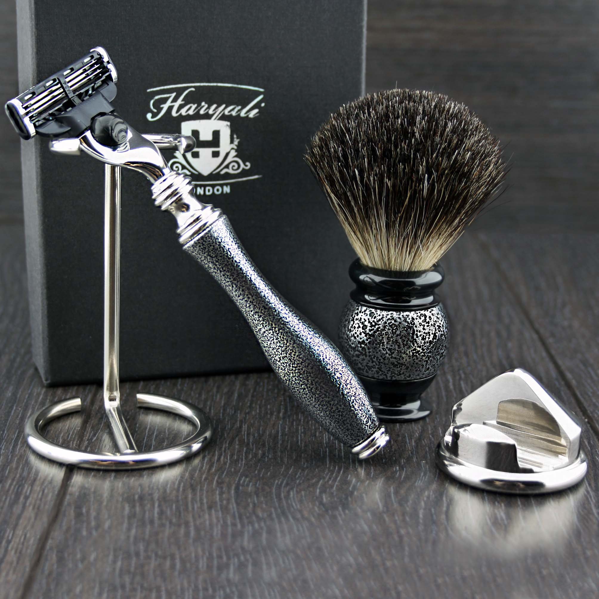 Haryali London 4 Pc Mens Shaving Kit 3 Edge Razor With Black Badger Hair Shaving Brush, Razor Stand and Brush Stand Perfect Set For Men