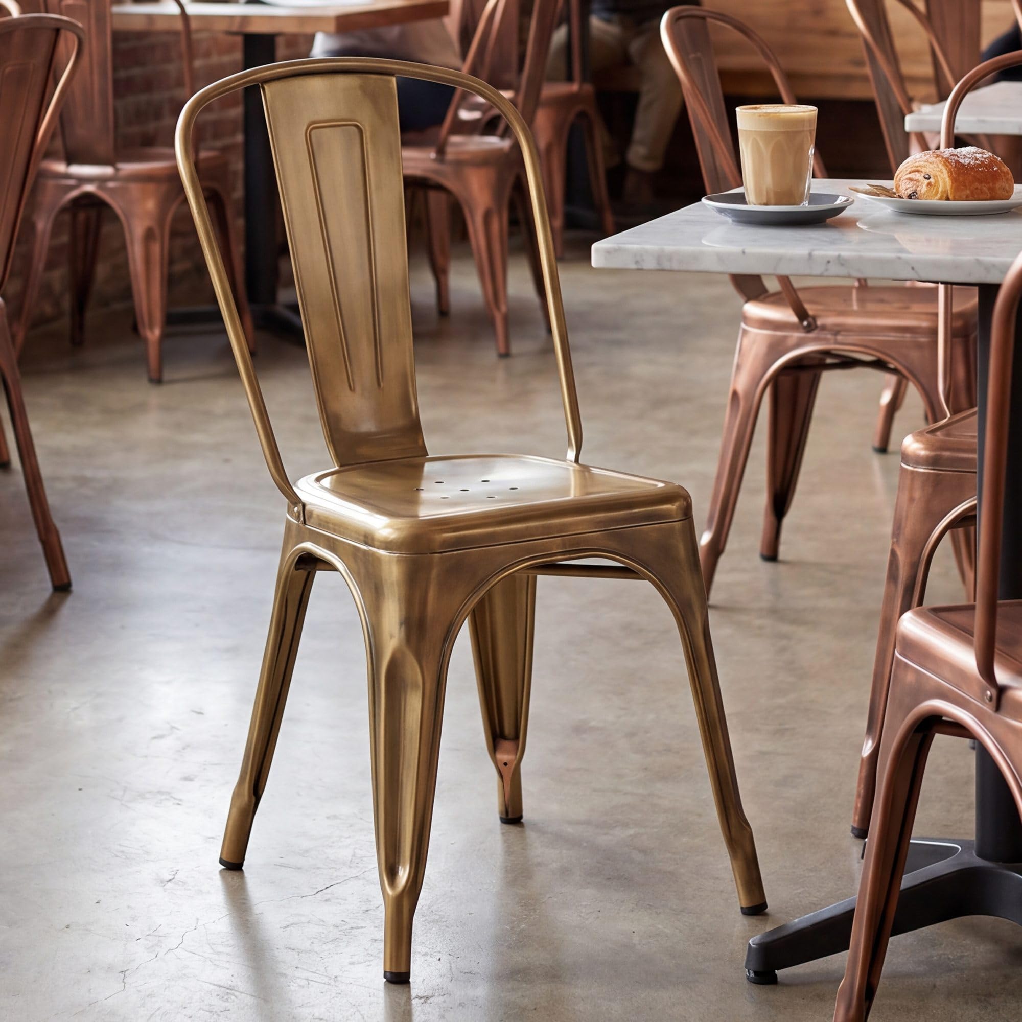 CLP Silla Apilable de Metal con Respaldo Benedikt, Silla Bistró para Hostelería y Cocina, Diseño Robusto y Resistente hasta 200 kg Color:Oro