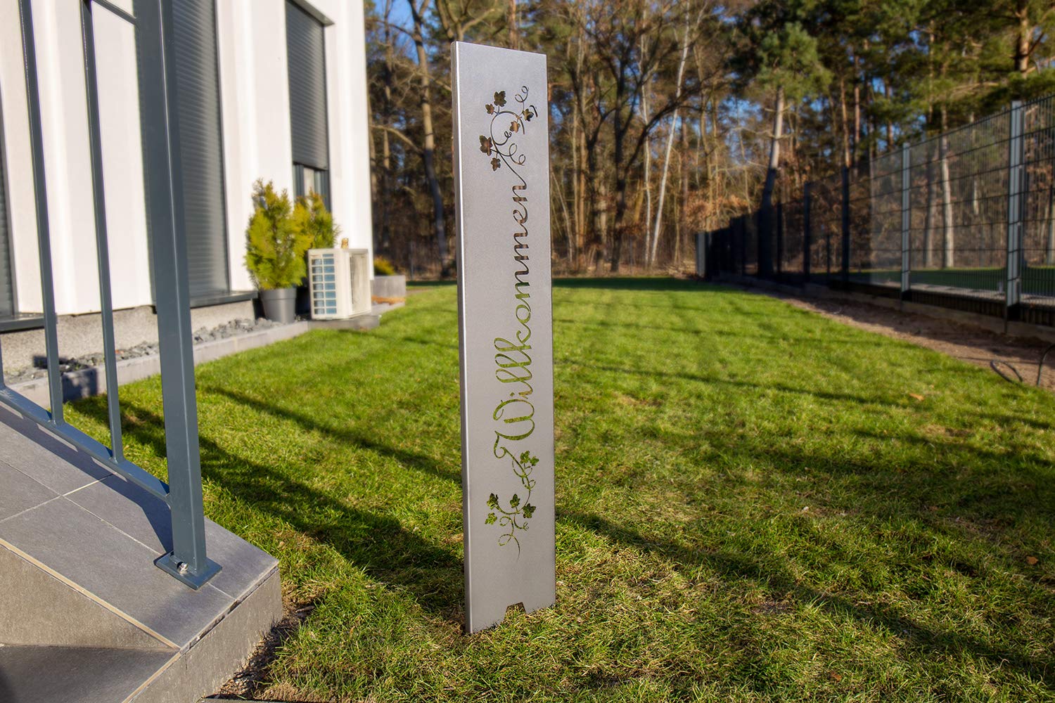 tuning-art EW100 Gartenstecker Gartenschild Willkommen | Edelrost Garten Deko | Abkantung | 120cm x 21cm