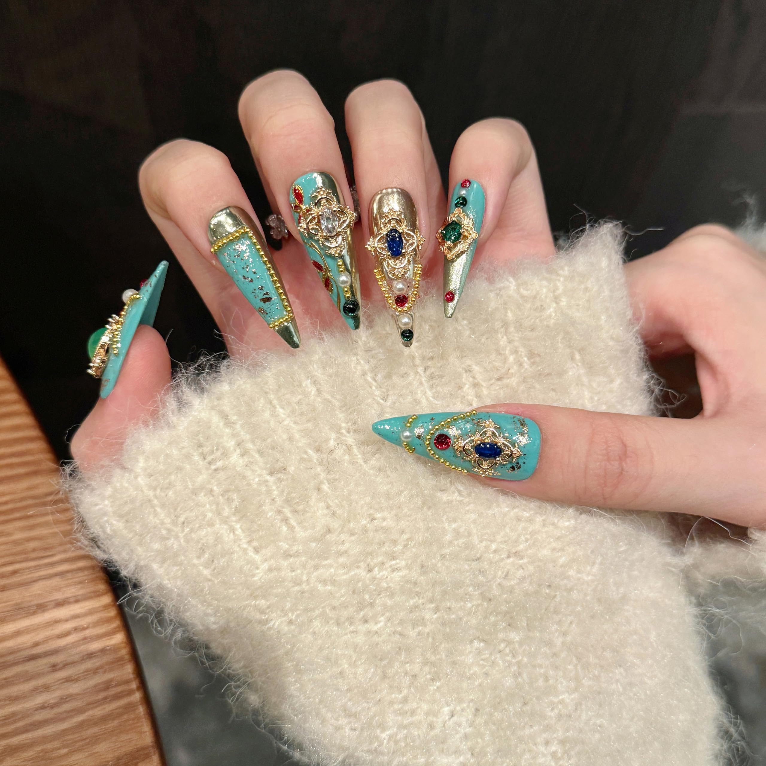 iccom Press-On Nails Corona Azul – Uñas postizas azules con cristales, diseño de corona, manicura elegante, reutilizable y aplicación rápida L (L. de 29 mm a 34 mm), Mountain Peak