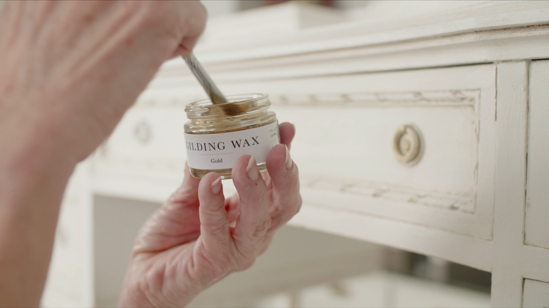 Jolie Gilding Wax Decorative Metallic Accent Topcoat Paint For Metal | INDIA - View #4