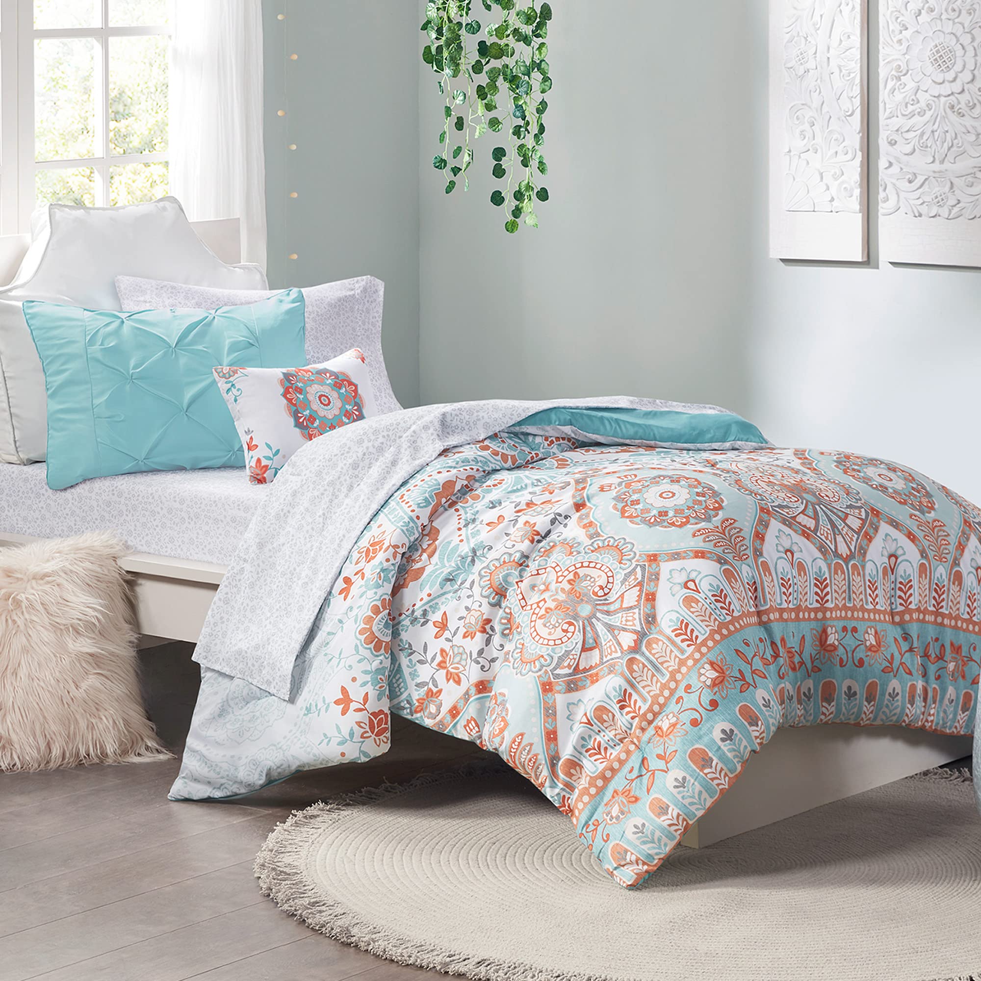 Photo 1 of Intelligent Design Complete Bed In A Bag Casual Boho Comforter with Sheet Set Decorative Pillow, All Season Bedding Set, Twin XL, Vinnie Aqua 6 Piece Vinnie Aqua Twin XL