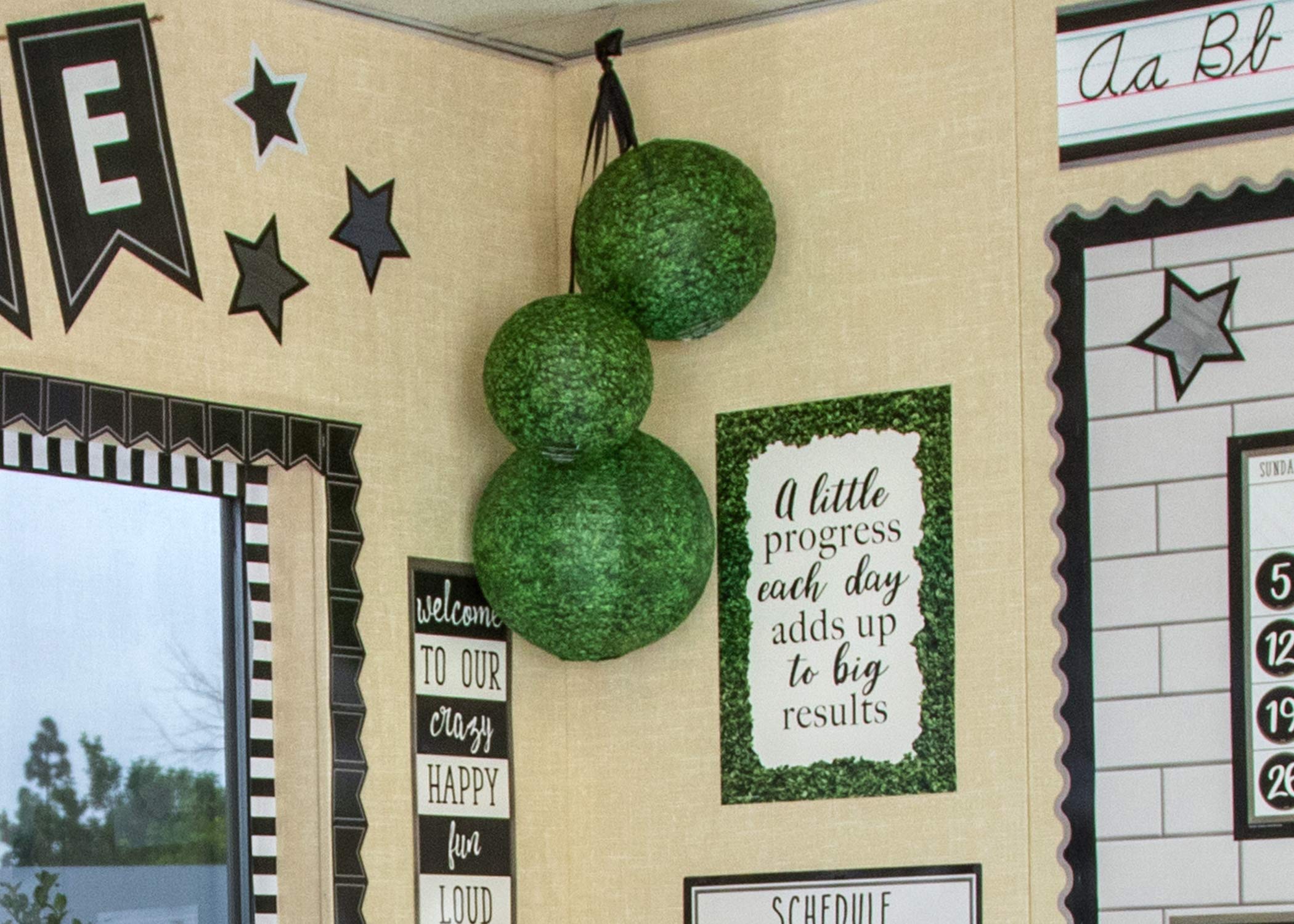 Boxwood Hanging Paper Lanterns