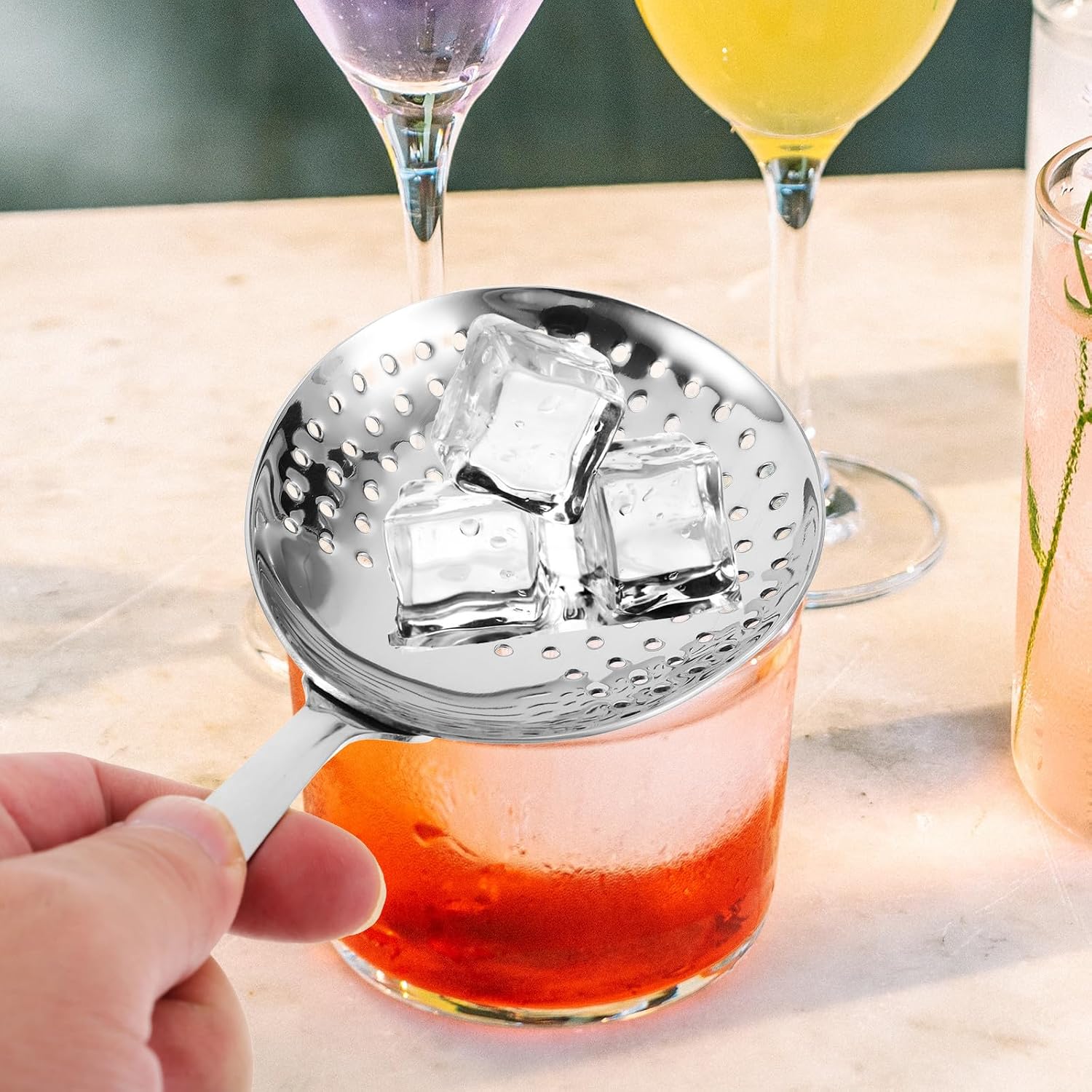 Stainless Steel Cocktail Strainer Fine Filter and Ergonomic Design for Home Bar Use, Sturdy Multi-hole Drink Strainer Bar Tool for Beginners and Professionals