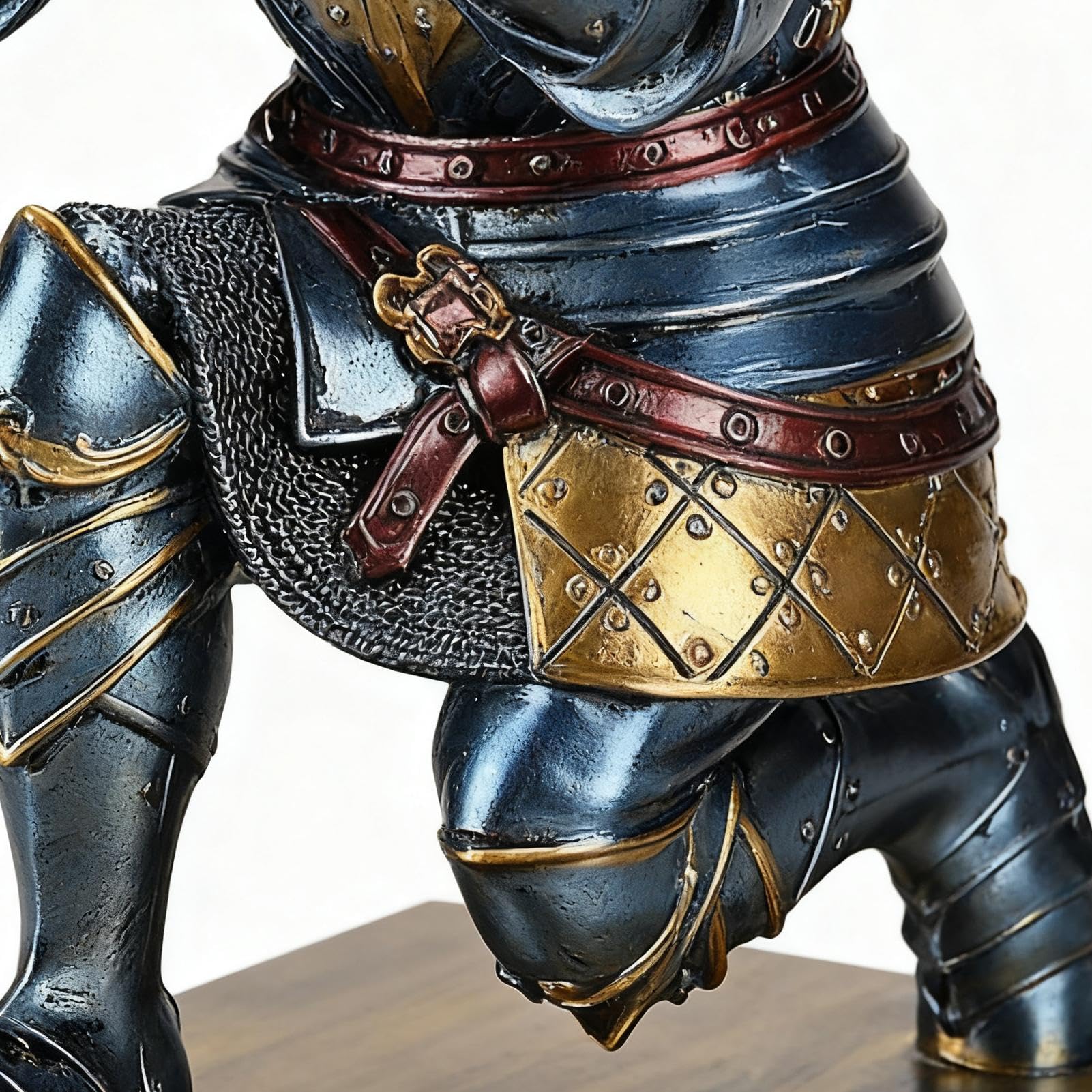 Portapenne Cavaliere Supporto Per Pastelli In Inginocchiata | Statuette Di Cavaliere In Inginocchiata per , Pennarelli, Matite, Pastelli, Pennelli Pittura, Scrivania, Ufficio, Aula,