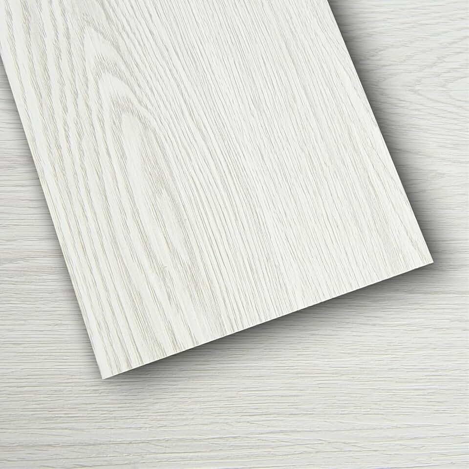 Piso Vinílico Autocolante em Régua Amadeirada, Cinza Neve, 91x15,2cm, 5M², Adesivo