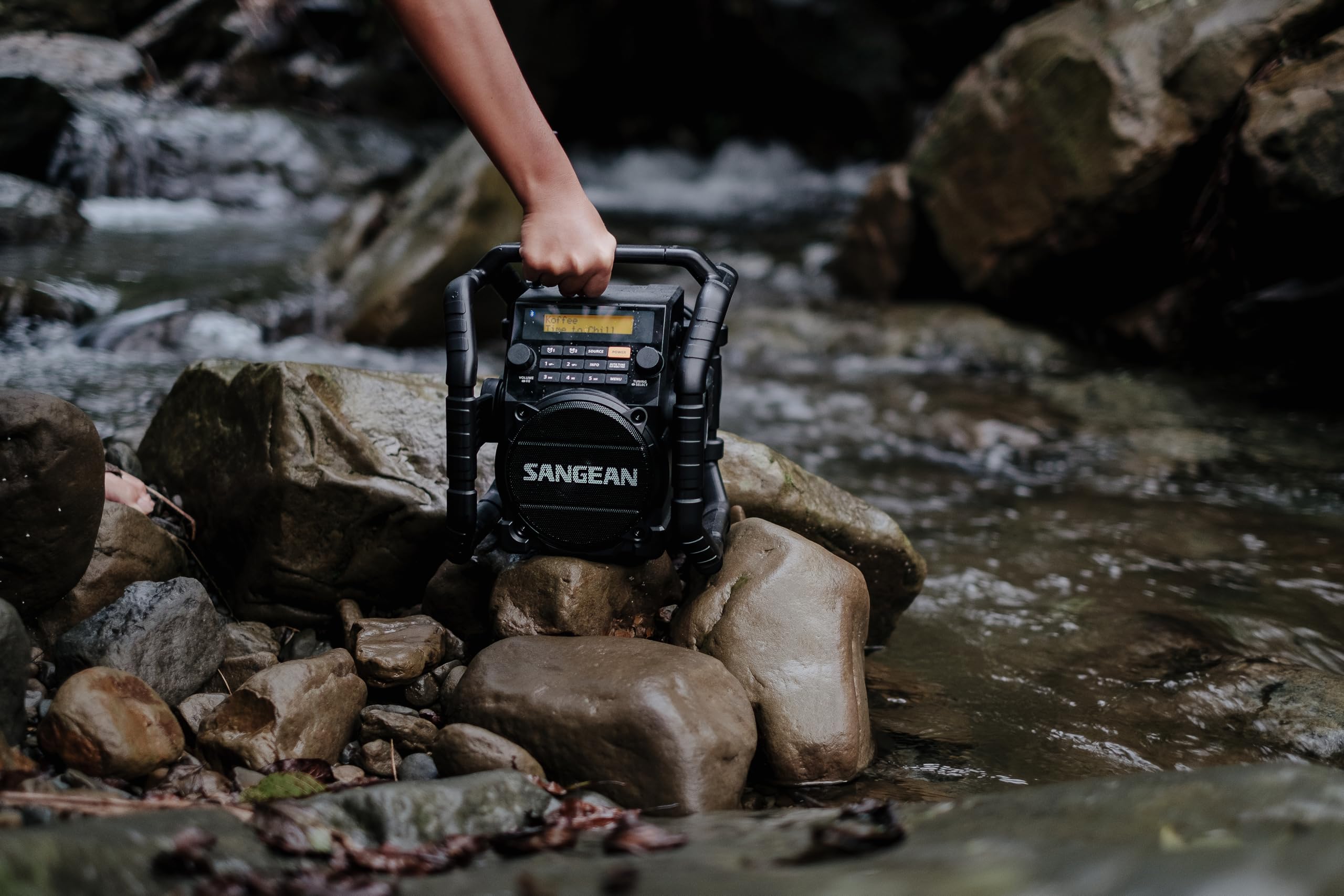 Sangean U-5 Konstruktion DBT Radio - Schlagfeste Radio mit DAB+, FM, AUX, Bluetooth - Wasserdicht - Staubdicht - Stoßfest - Schwarz