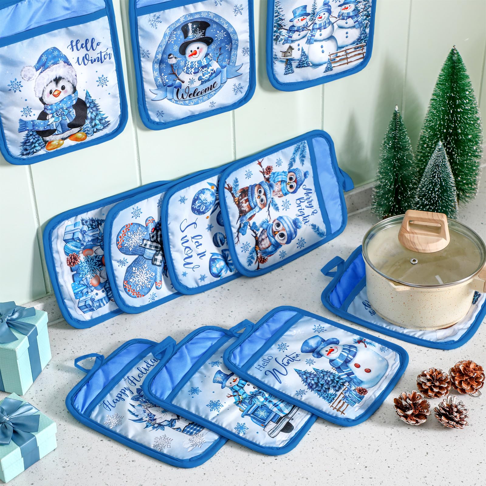 12 soportes azules para ollas de Navidad con bolsillo, Hello Winter, regalo a granel, gnomo de muñeco de nieve, resistentes al calor, guantes de horno, lindos guantes de horno de copo de 3