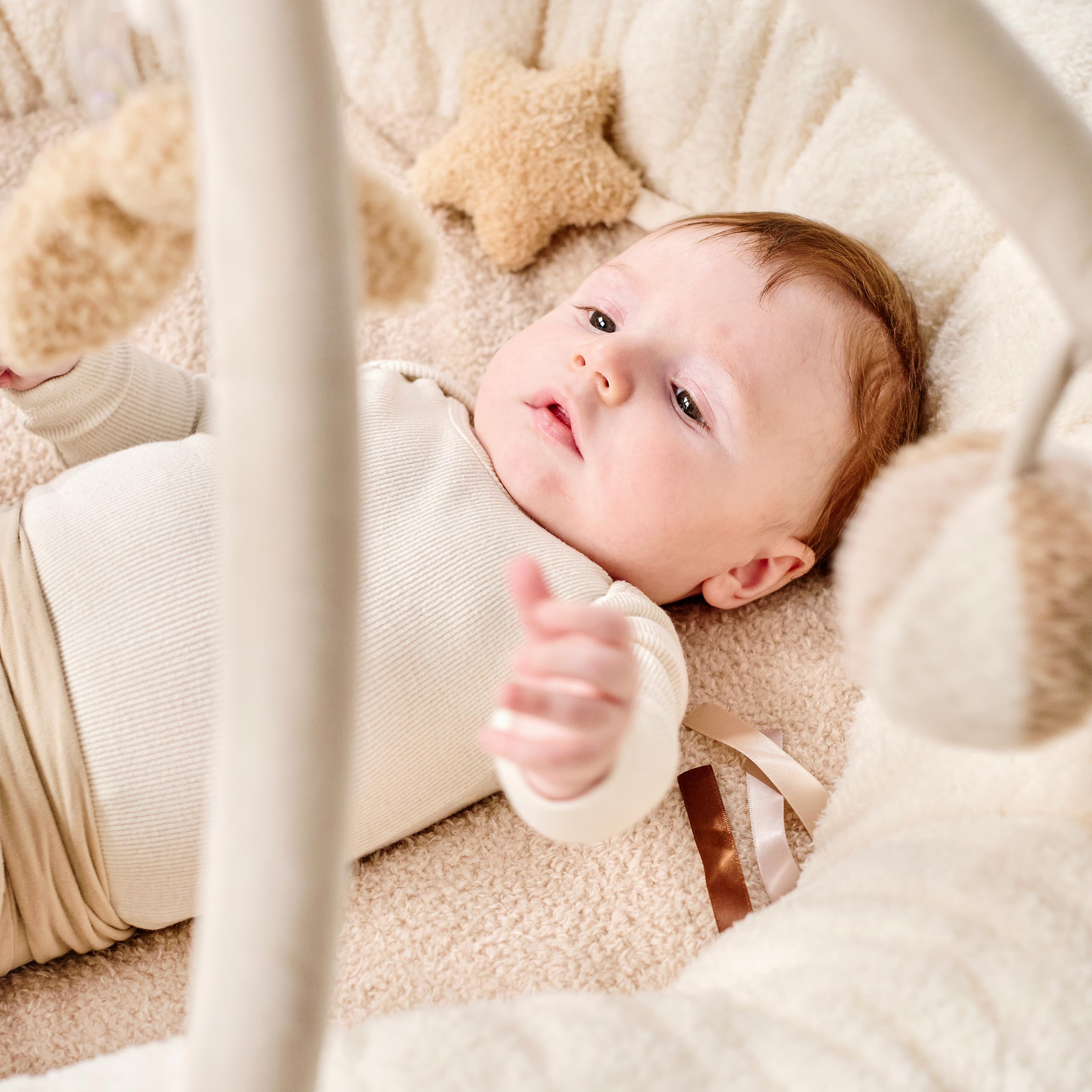 Nattou Runde Krabbeldecke mit Spielbogen, Ca. 90 cm, 100% Polyester, Teddy, Ecru
