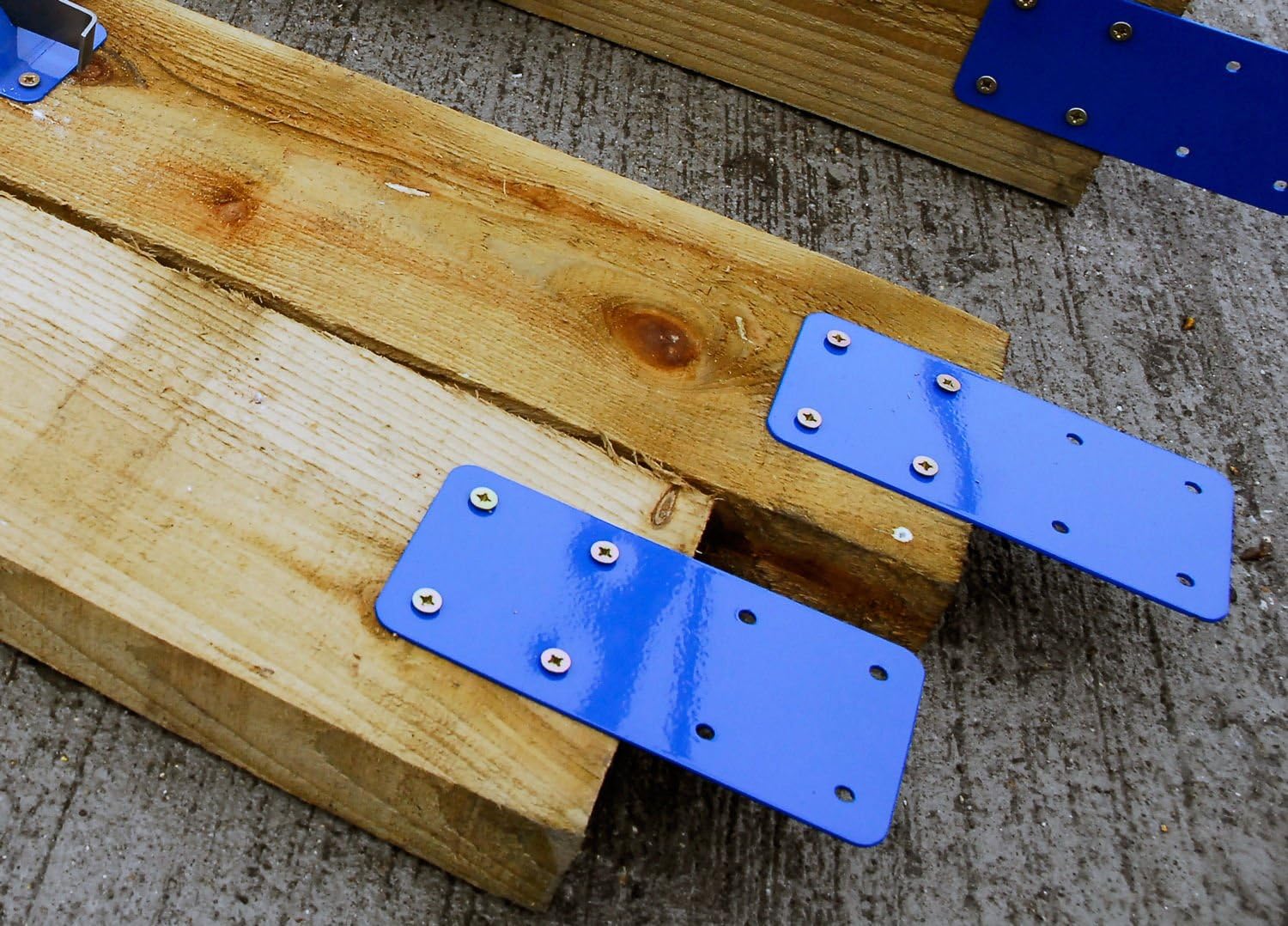Saggot Road Form Straight Joining Bracket - Extra Strong Timber Join ...