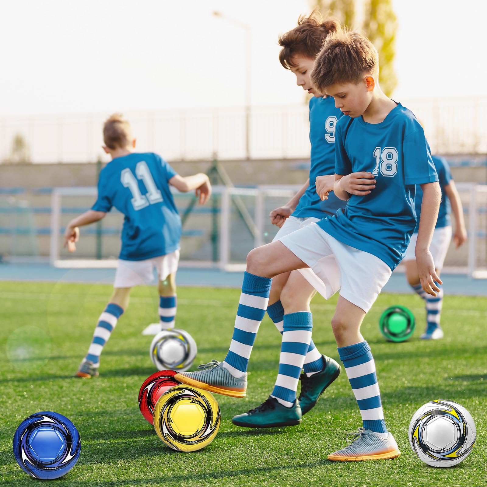 Weihnachts-Fußball mit Pumpe, unaufgepumpt, 6 Stück, mit Netz-Sporttasche, Pumpnadel für Schuhkarton, Geschenkfüller, Wohltätigkeitsorganisationen, Spenden