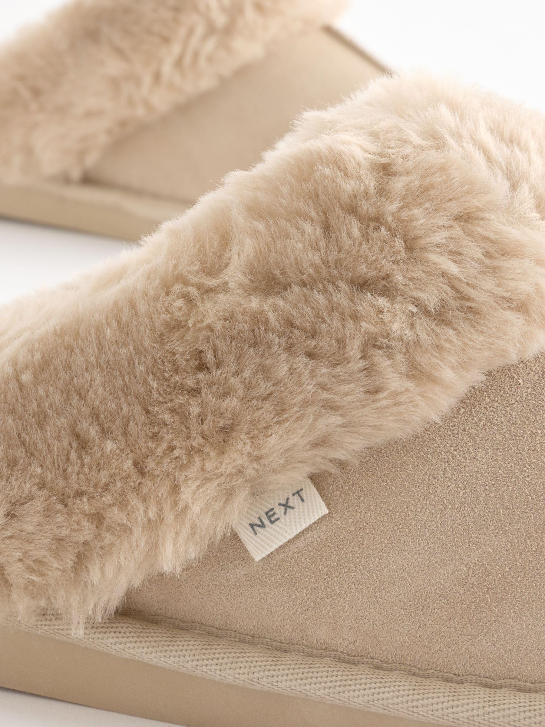 NEXT Damen Standard Velourslederpantolette mit Kunstfellfutter