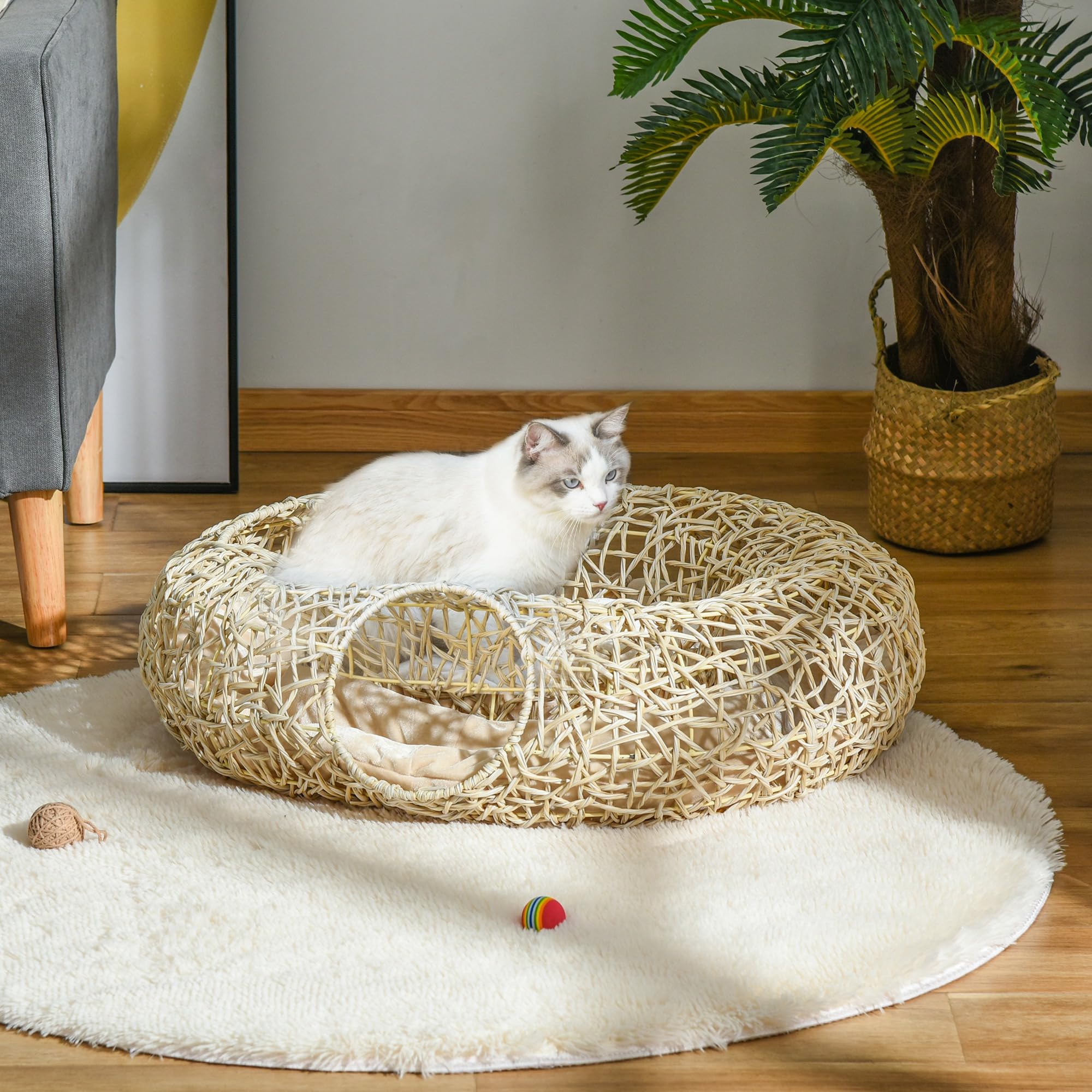 PawHut Cama de Ratán para Gatos 78x69x22 cm con Cojín Suave, 3 Orificios de Acceso y Túnel de Madera Natural