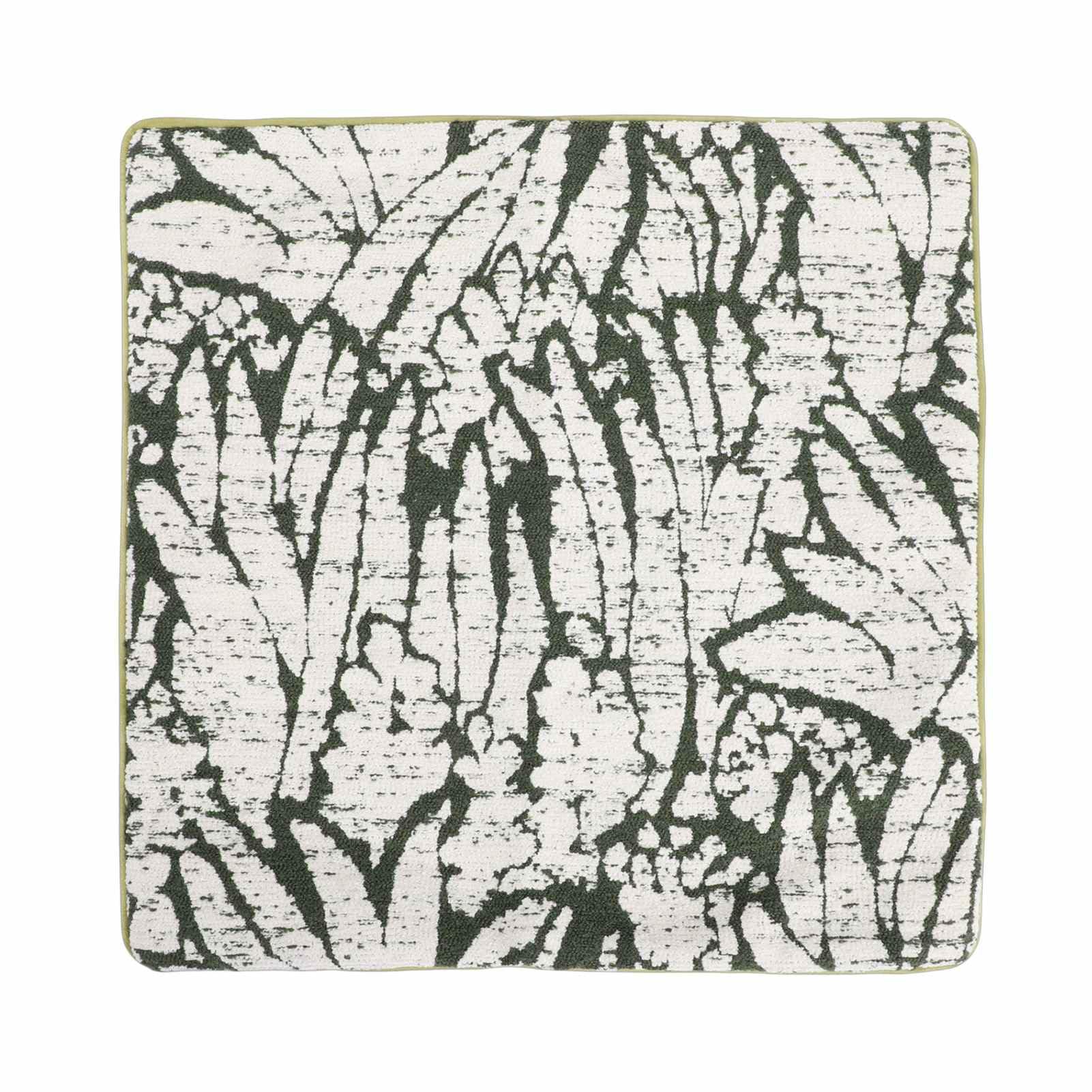 Pissente Decorative Throw Pillow Covers Set of 4, Polyester Farmhouse Boho Pillowcases for Sofa Couch Bed, Green White Rustic Living Room Home Decor (45.7x45.7cm / 18x18in)