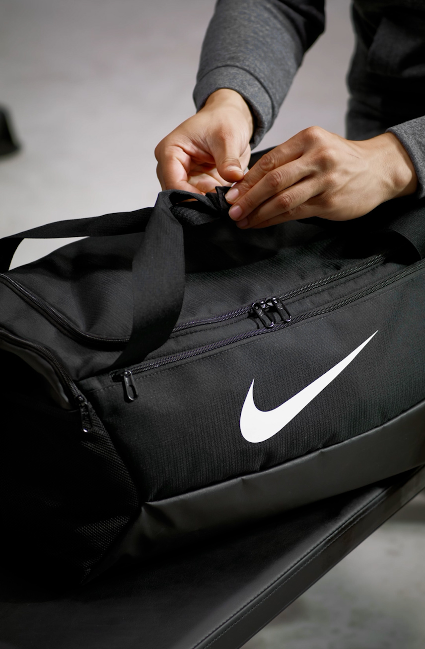 small nike duffel bag amazon