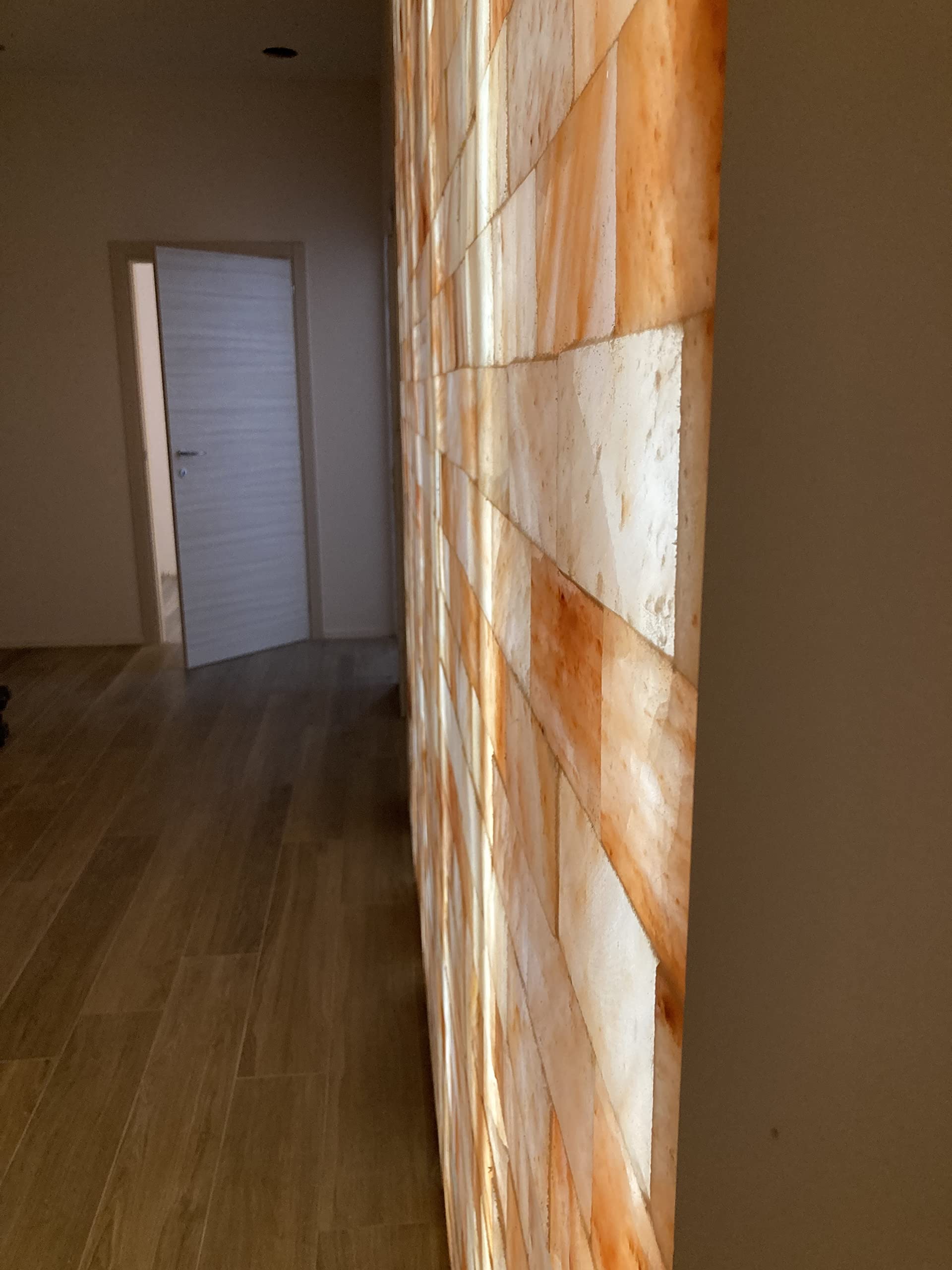 PARETE DI PURO SALE ROSA DELL'HIMALAYA CERTIFICATO SALT RANGE KEWRA PUNJUB PAKISTAN MATTONI PER SPA SAUNA BENESSERE ARREDO RELAX