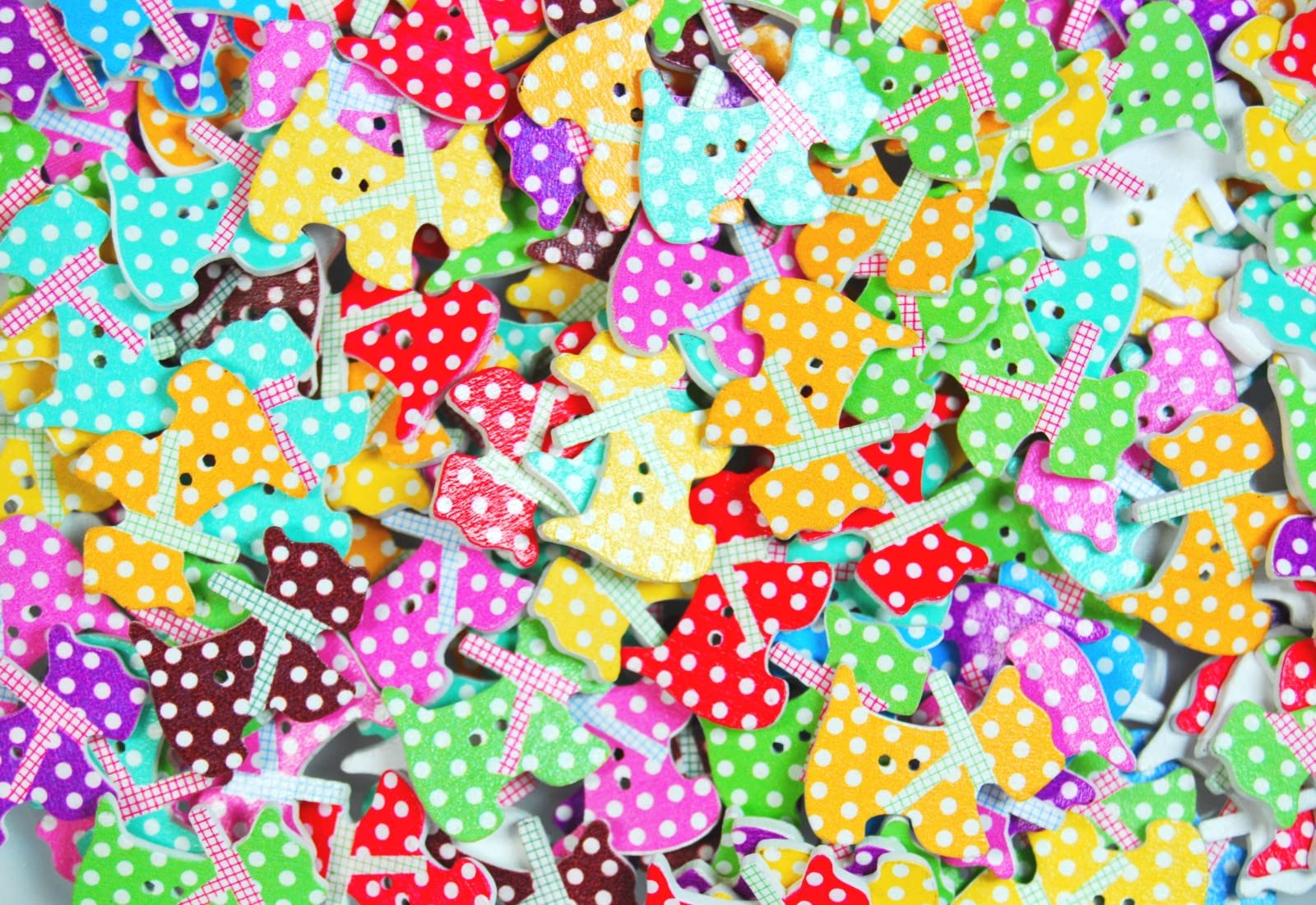 celloexpress Wooden Buttons Selection of Designs - Decorative Prints for Sewing, Crafting & Embroidery (Spotty Scotty Dog Type 1, 28mm, Pack of 100)