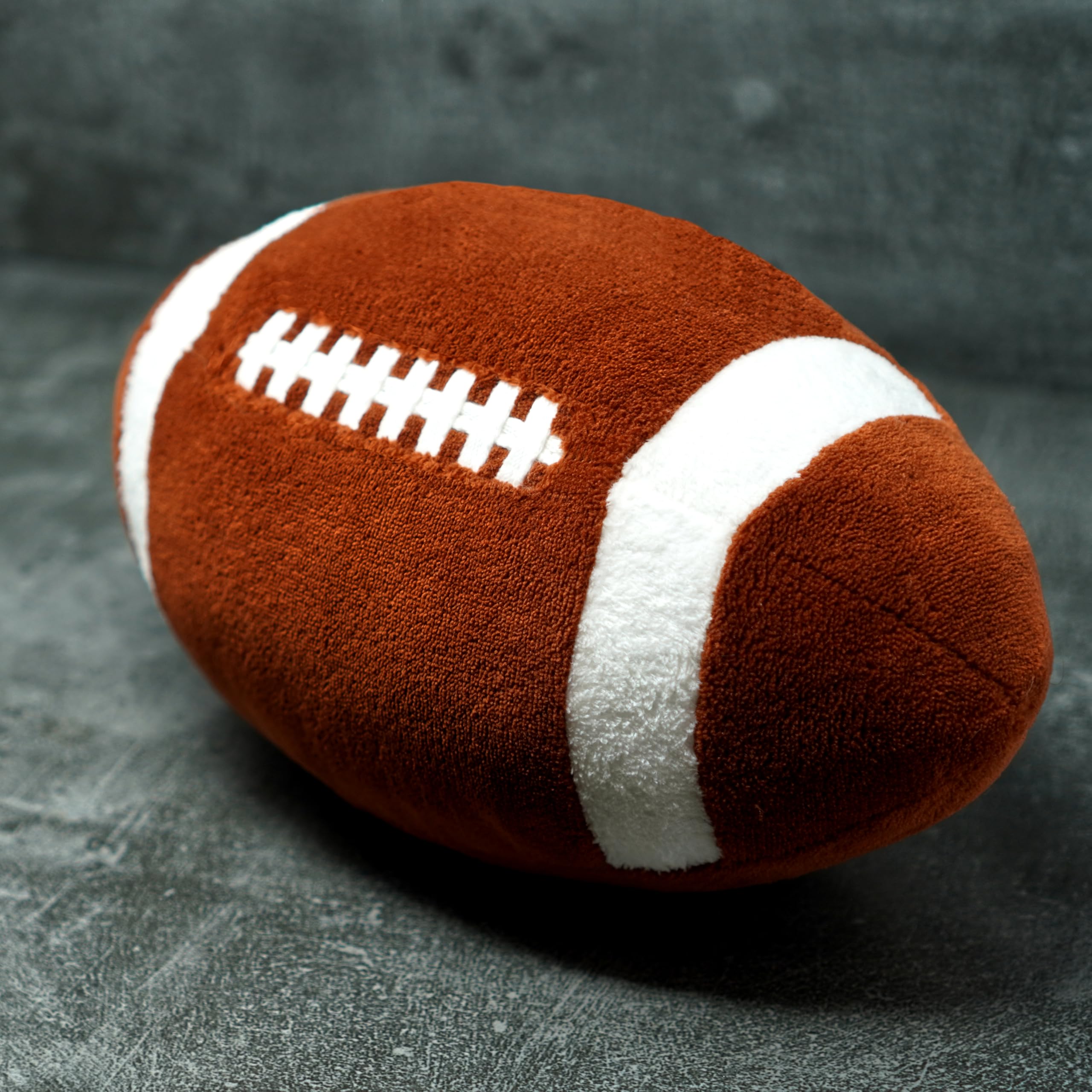 40YARDS American Football poduszka (wierna skali) – Futbol Indoor – miękka pluszowa poduszka jako dekoracja futbolowa na sofę lub prezent futbolowy dla fanów
