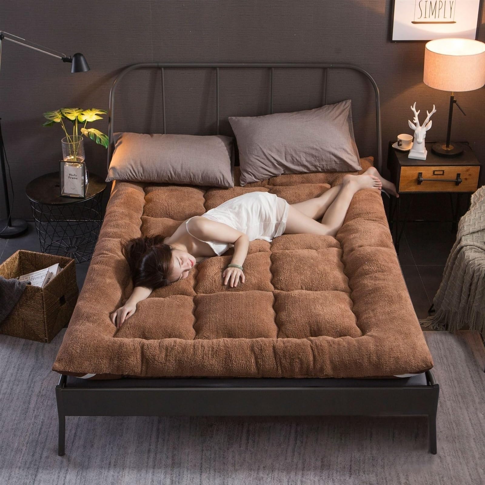 Alfombra de cama de invitados engrosada de colchón de futón plegable japonés para dormitorio Suelo para dormir Camping Viaje de apoyo suave Cómodo Descanso compacto Diseño de ahorro de espacio durader