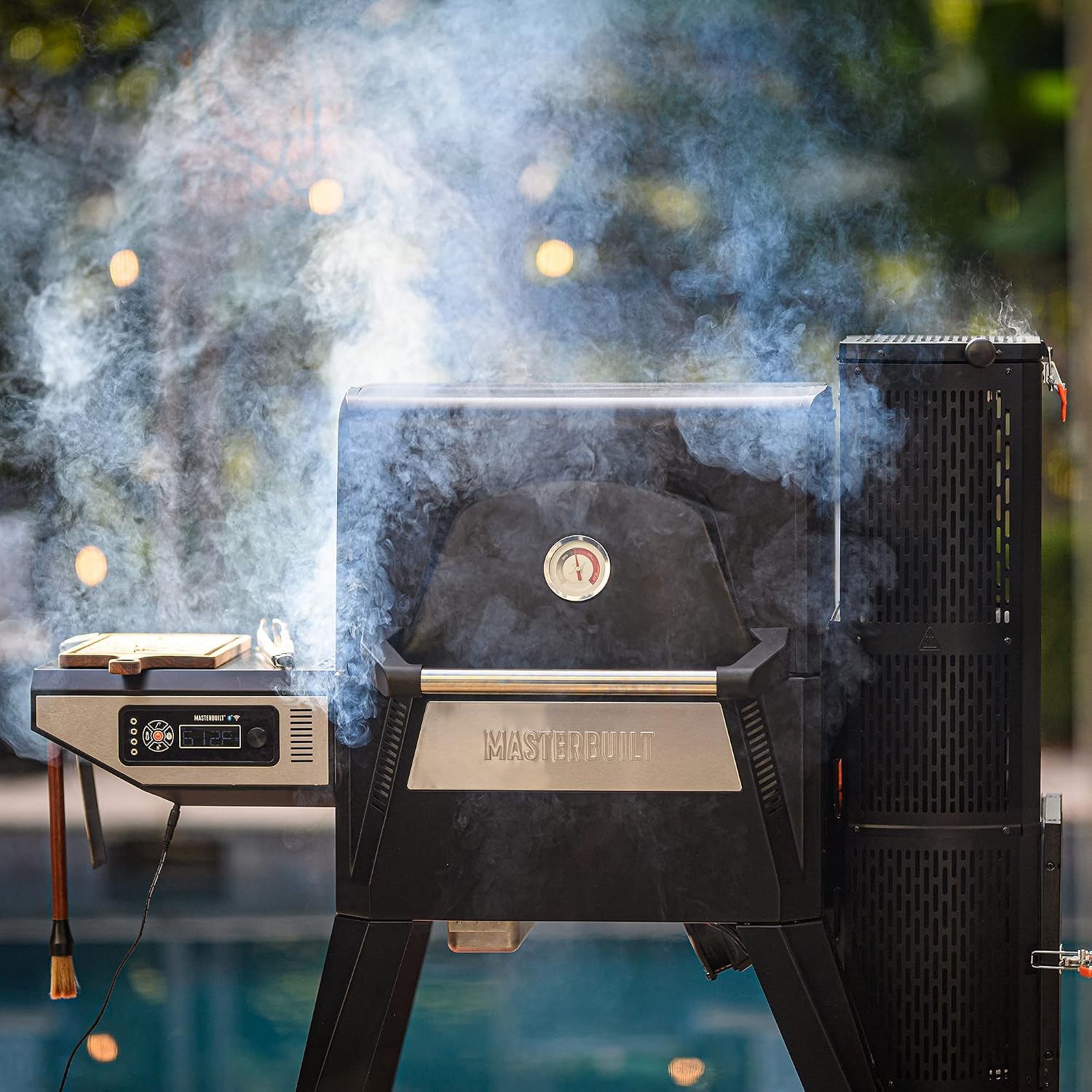 Masterbuilt Gravity Series 560 Smoking Food