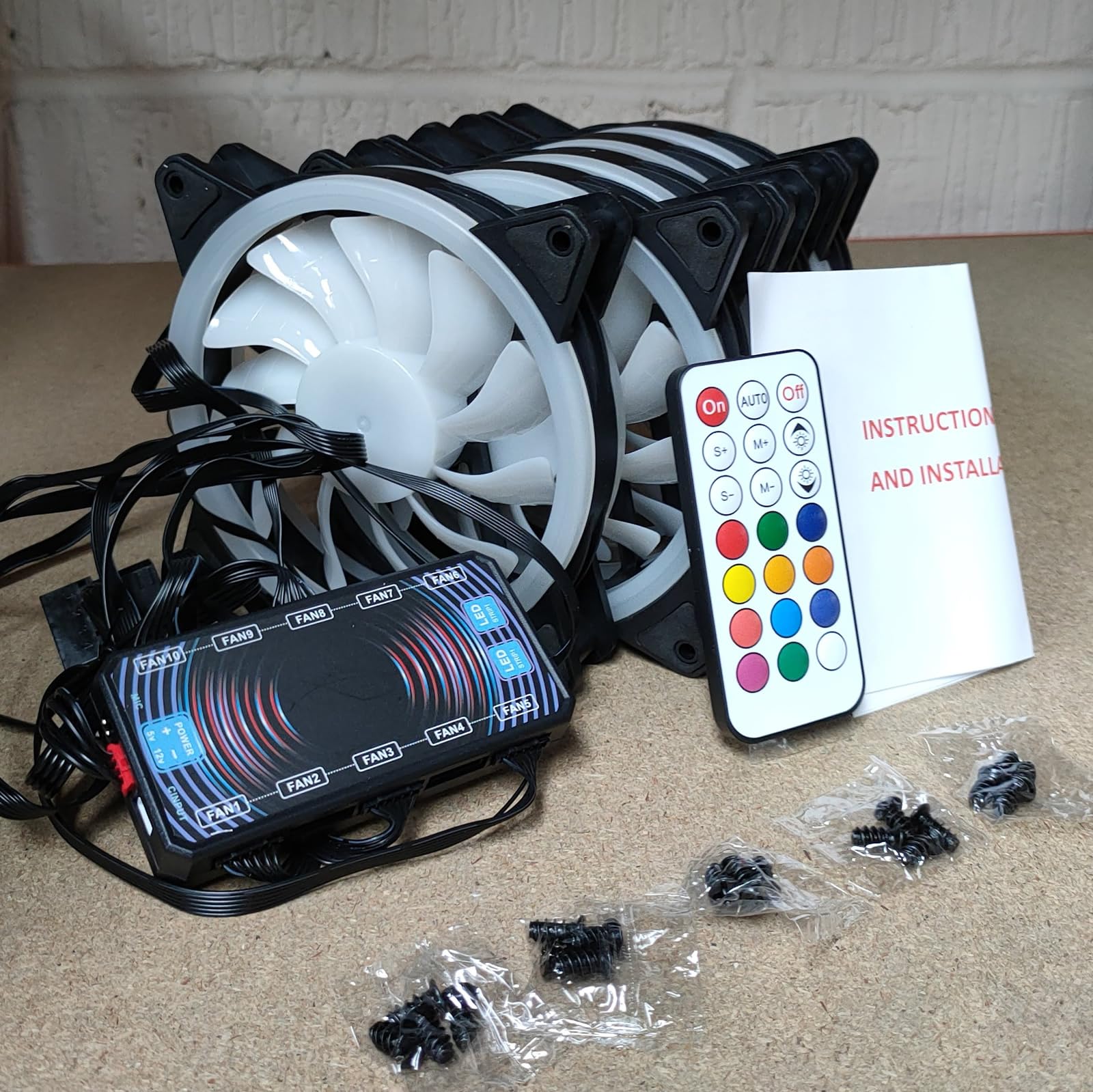 Lot de 5 ventilateurs RVB - 5 ventilateurs de 120 mm avec hub de contrôle du ventilateur et télécommande infrarouge