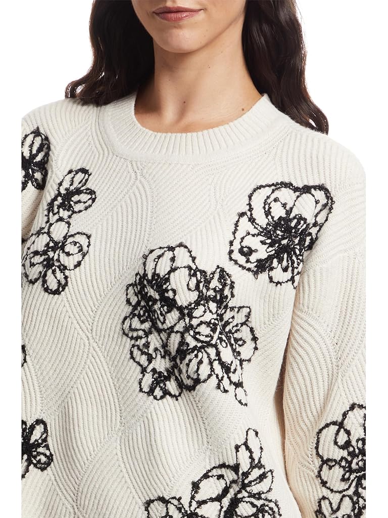 Black Vince Camuto Embrodiery Long Sleeve Crew Neck