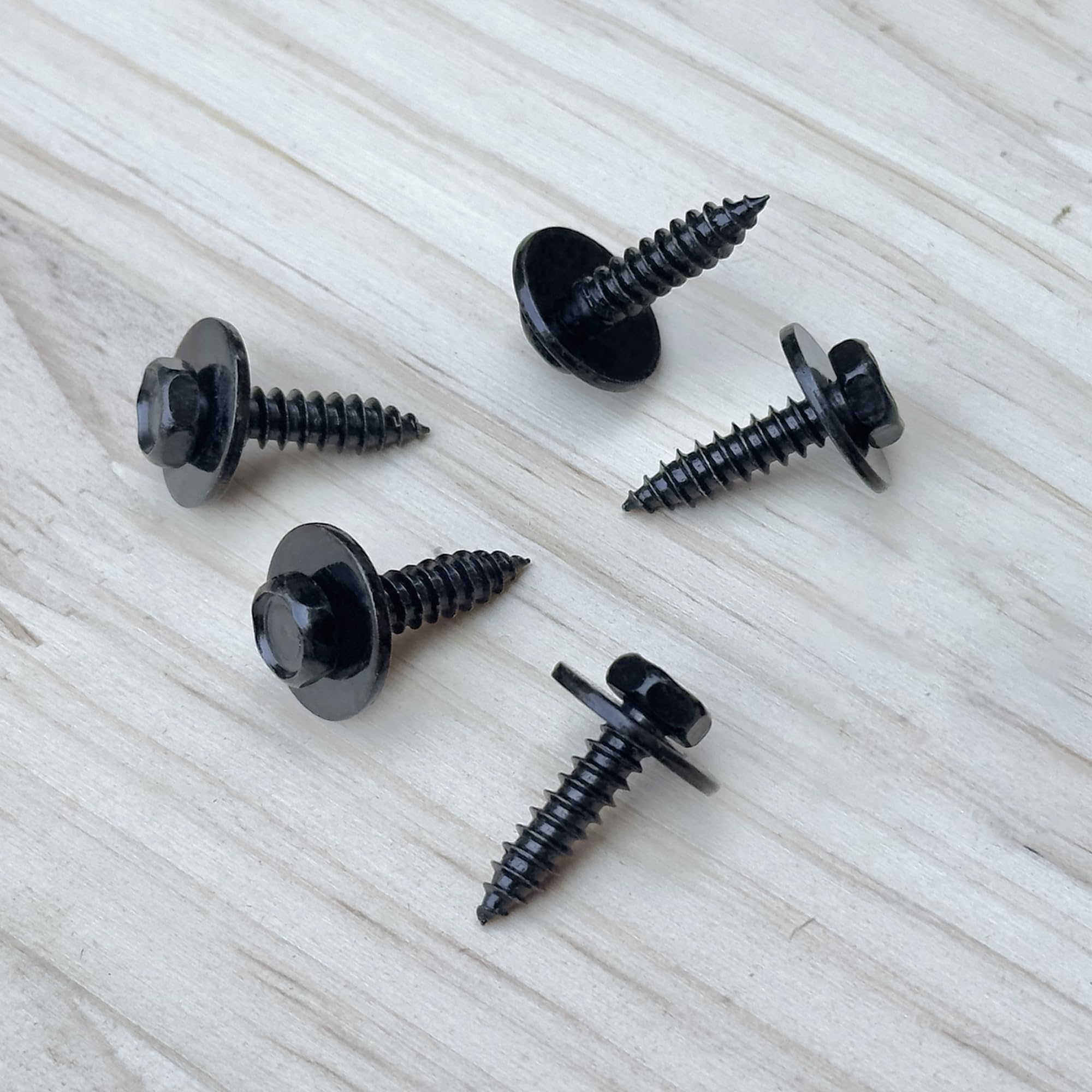 40 PCS Hex Self-Tapping Black Screws with Washers for Automotive Panels Door Panels, and Bumpers, 5mm x 18mm - Image 4