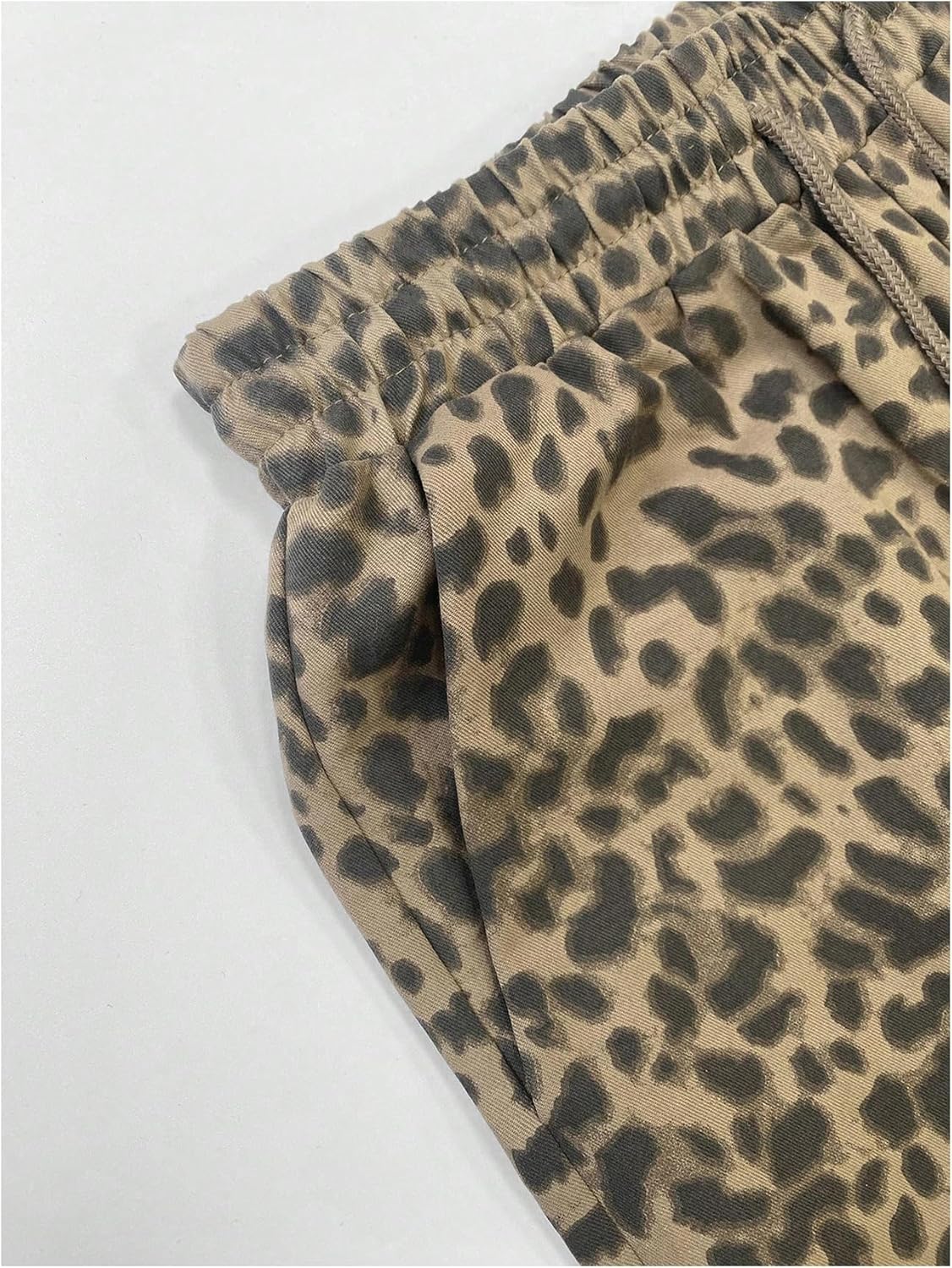 WDIRARA Women's Leopard Sweatpants Drawstring Waist Wide Leg Baggy Pants Streetwear - Image 6
