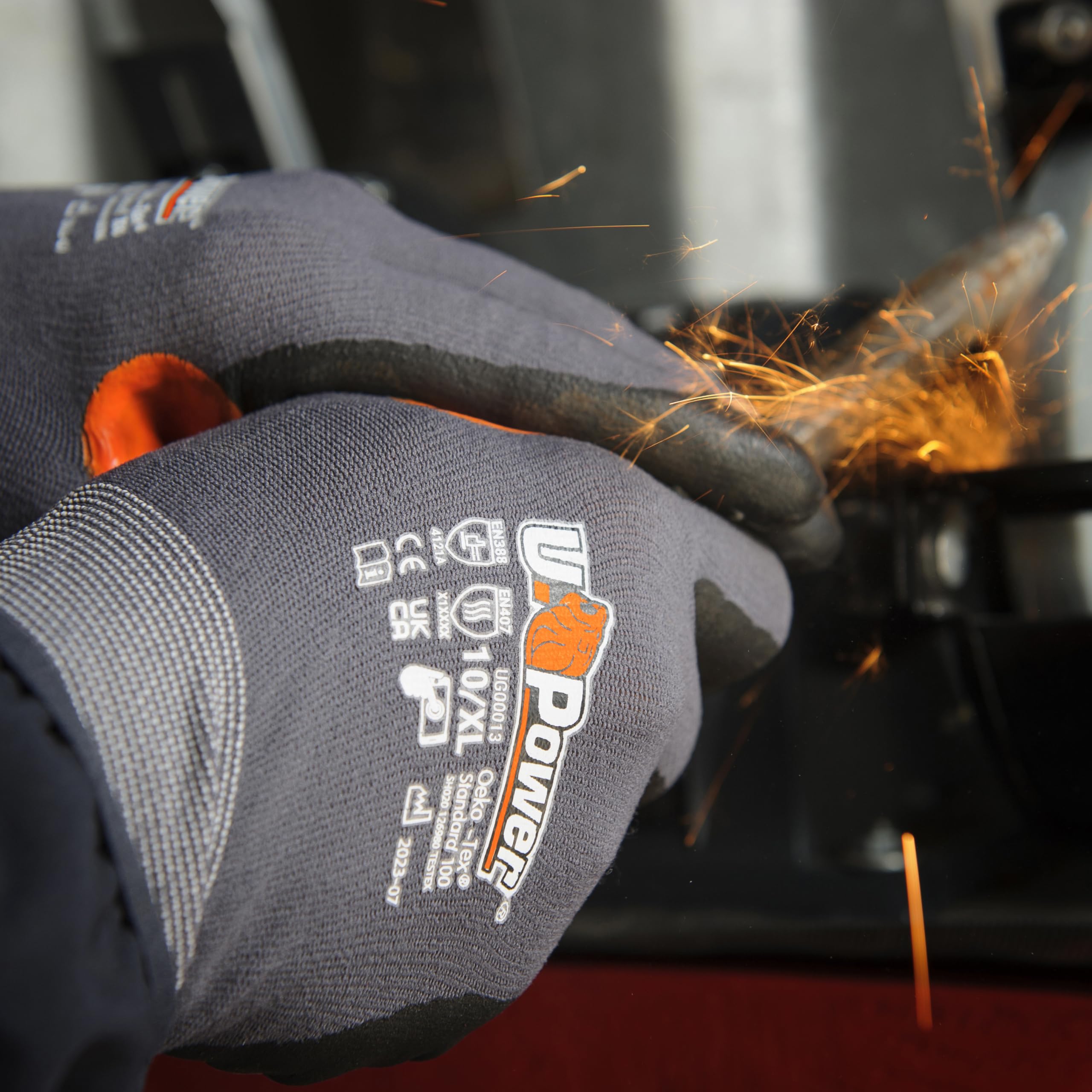 U Power Guantes de trabajo Kumba de seguridad con refuerzo de nailon revestimiento de nitrilo. Alta resistencia a la abrasión. Protección contra riesgos mecánicos térmicos. Color gris talla 9L