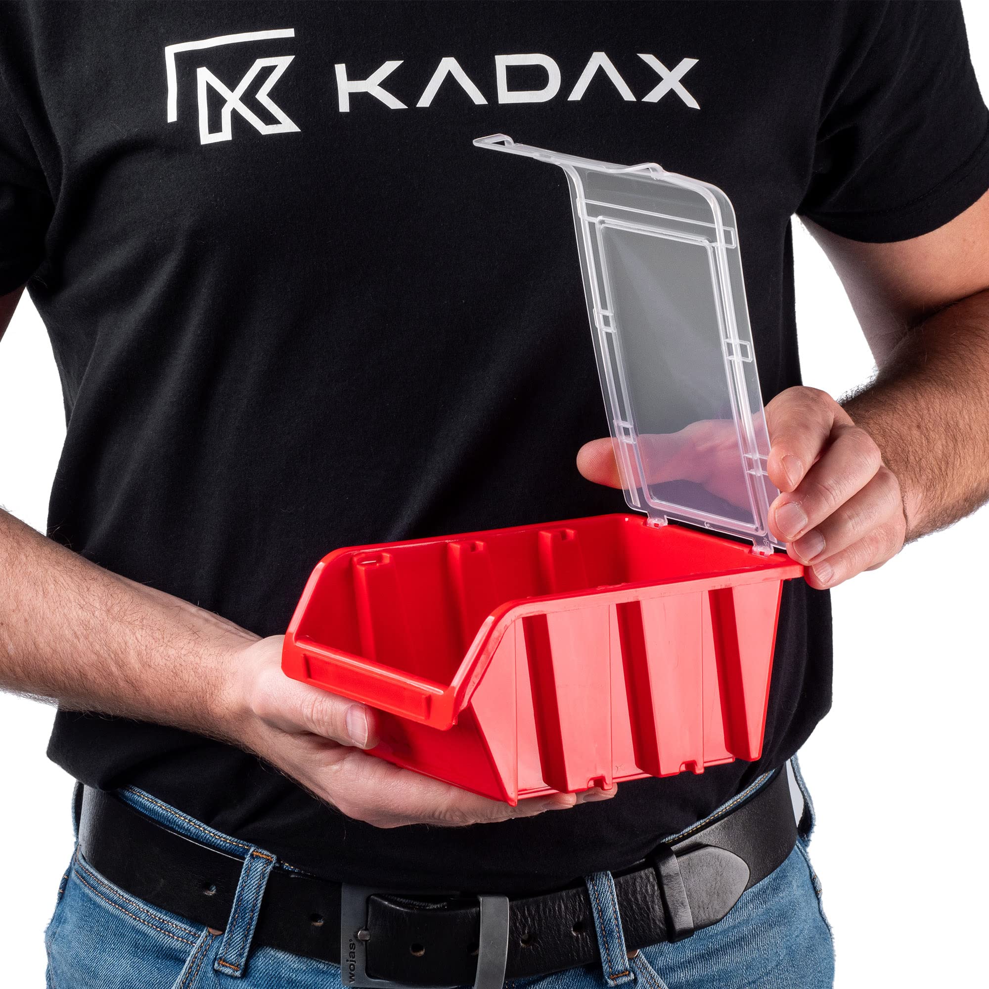 KADAX Caja apilable con tapa, caja de almacenamiento de plástico PP, en diferentes tamaños y colores, cajas de almacenamiento con solapa para pared de herramientas (rojo, 20 unidades - 195 x 120 mm)