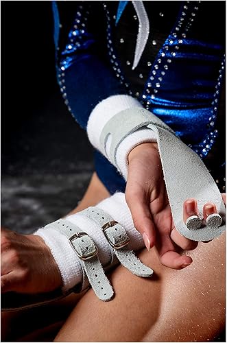 Miniatura 3 de Juego de puños de gimnasia estrechos, agarres para niñas de gimnasia con cuero suave, cierre de muñeca de doble hebilla y agujeros ajustables para