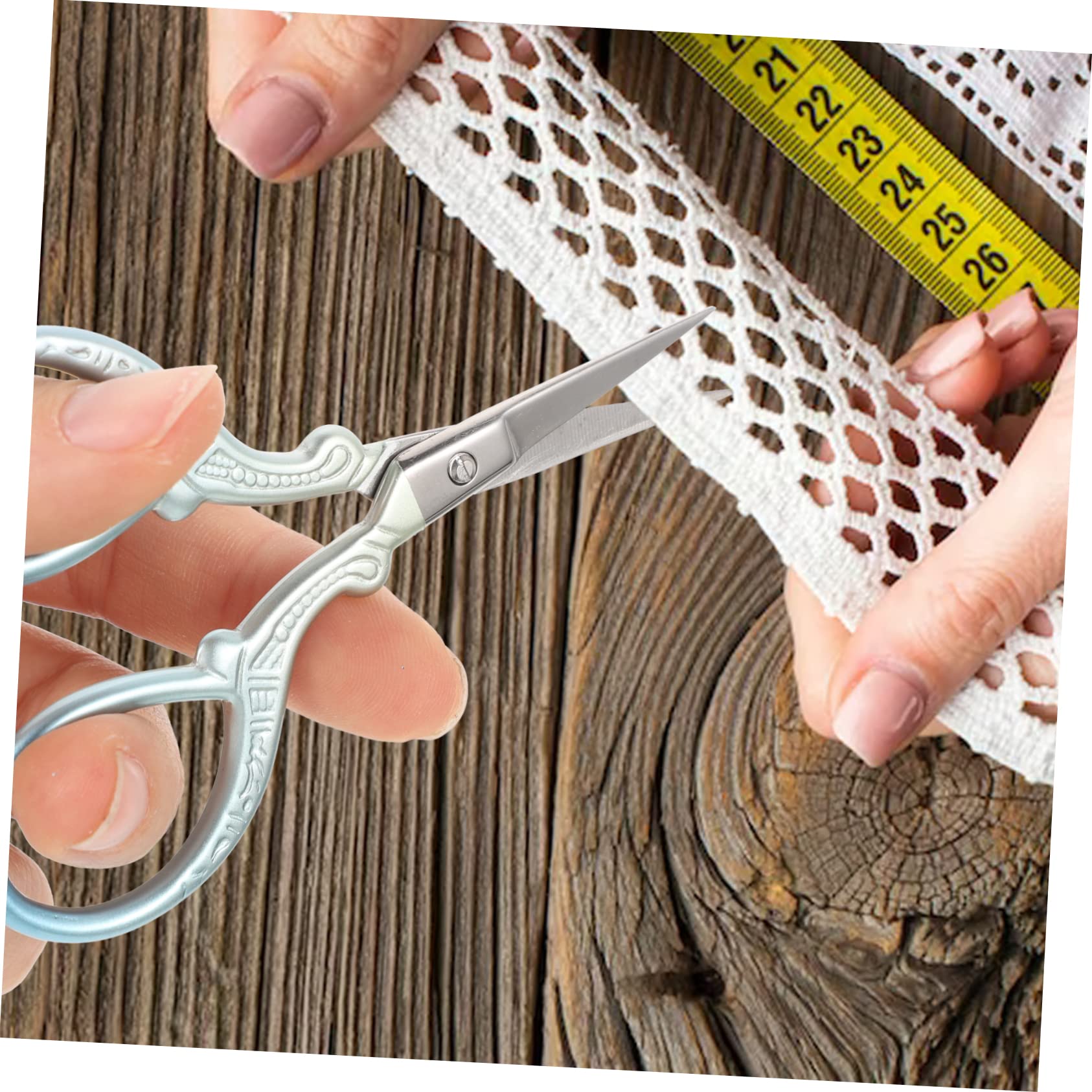 STOBOK 4piezas Tijeras De Bordado De Inoxidable Con Diseño Ergonómico Herramienta De Manualidades y Costura Para Trabajos De Precisión Casa