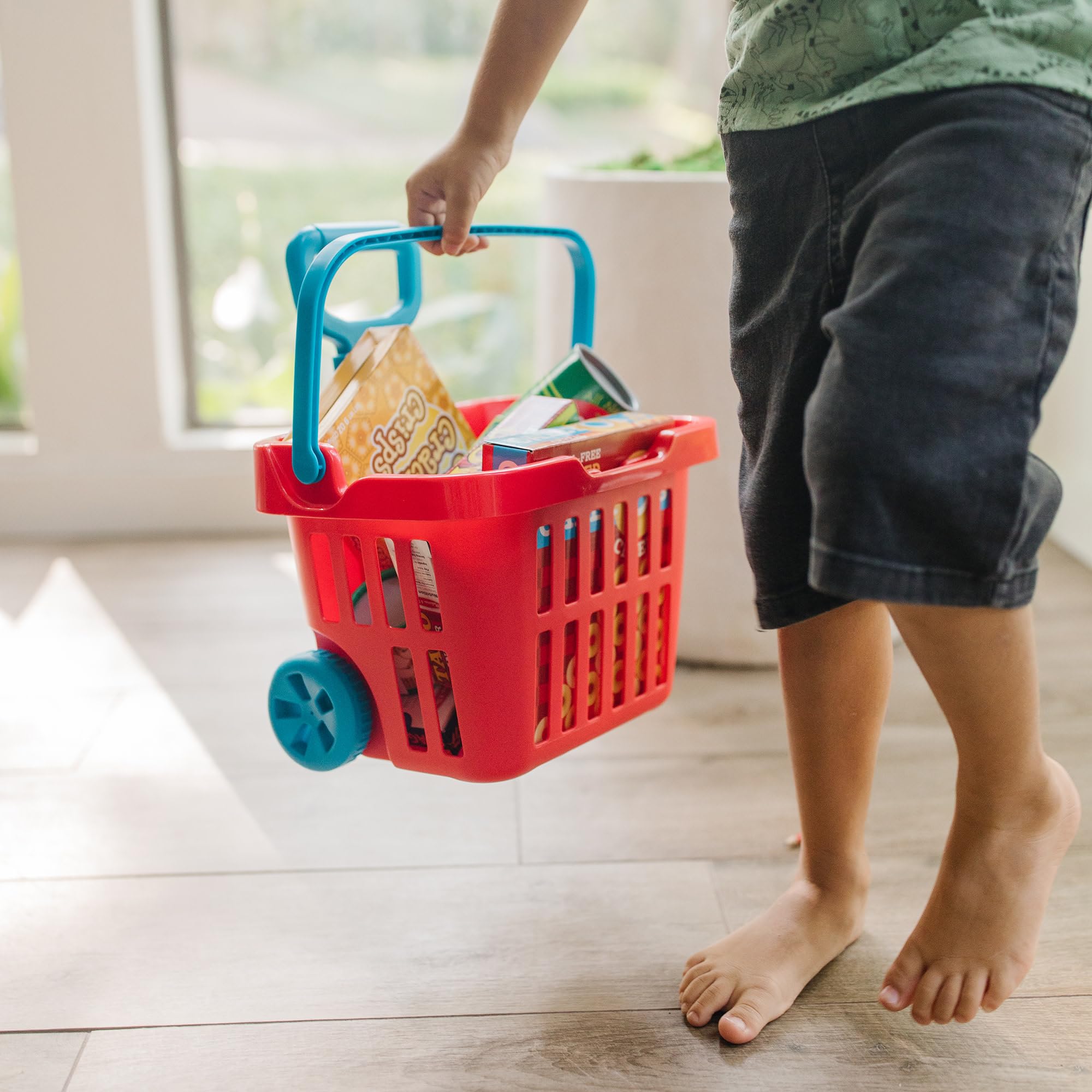 Melissa & Doug Carrellino della Spesa con Cibo Finto, Carrello Giocattolo con Ruote e Manico, Set Supermercato per Bambini con Lista Spesa, Gioco di Ruolo e Imitazione, 11 Pezzi, 3+ Anni