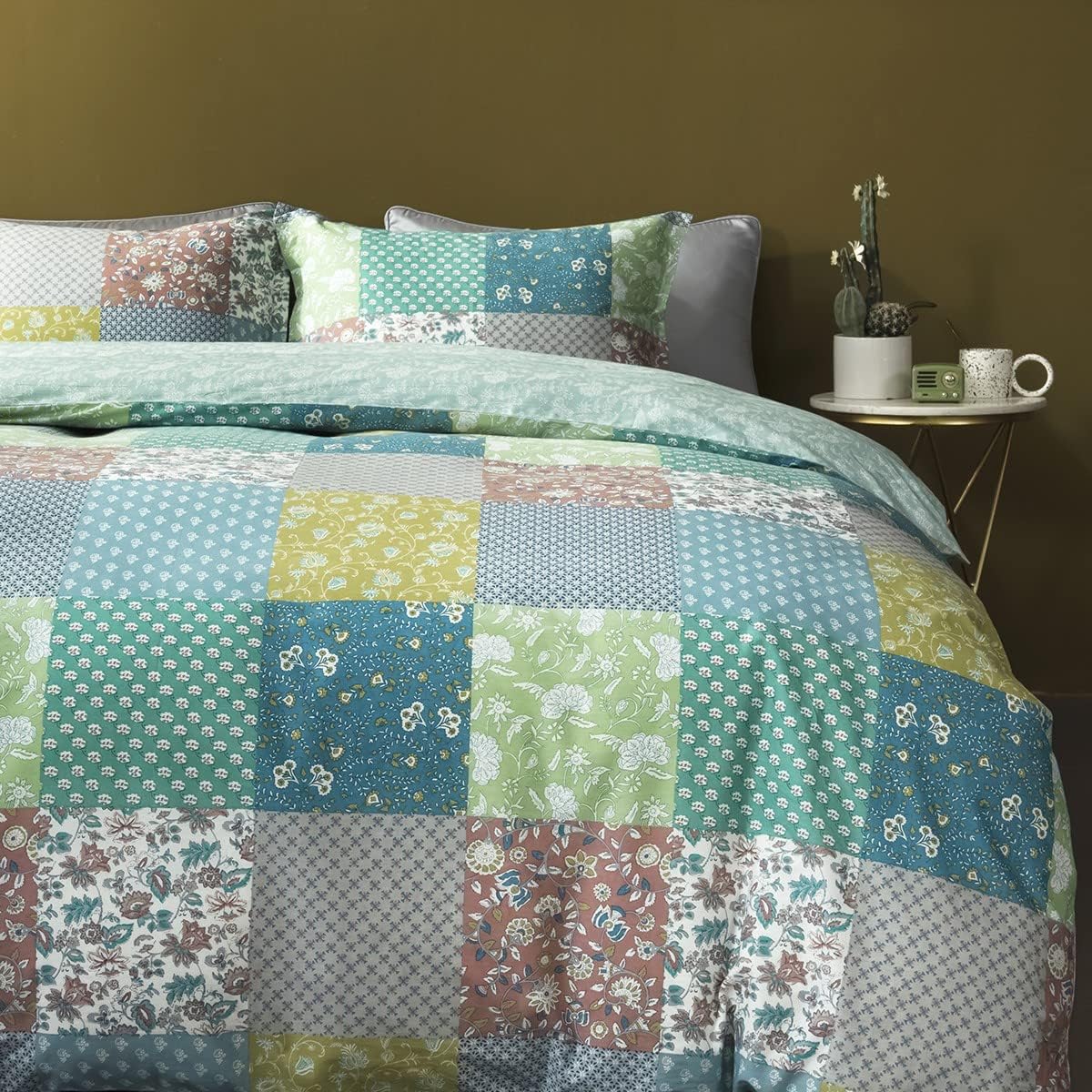 Prоmо 40% оƒƒ SLEEPBELLA Duvet Cover King Size, Green, Yellow Floral and Blue Patchwork Pattern Printed on White, 3pc Cotton Reversible Comforter Cover with 2 Pillow Shams, 1 Duvet Cover Crаzу Dеаlѕ SLEEPBELLA Duvet Cover King Size, Green, Yellow Floral and Blue Patchwork Pattern Printed on White, 3pc Cotton Reversible Comforter Cover with 2 Pillow Shams, 1 Duvet Cover