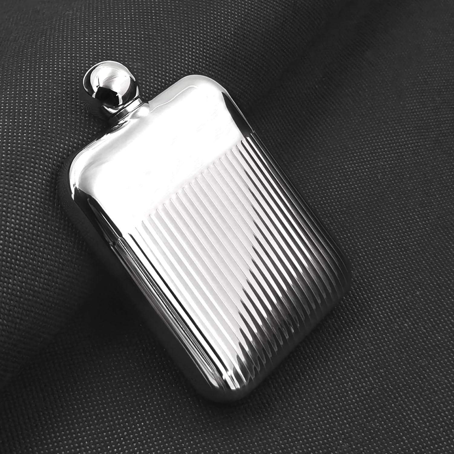 6oz 304 Stainless Steel Hip Flask Engraved Line Pattern