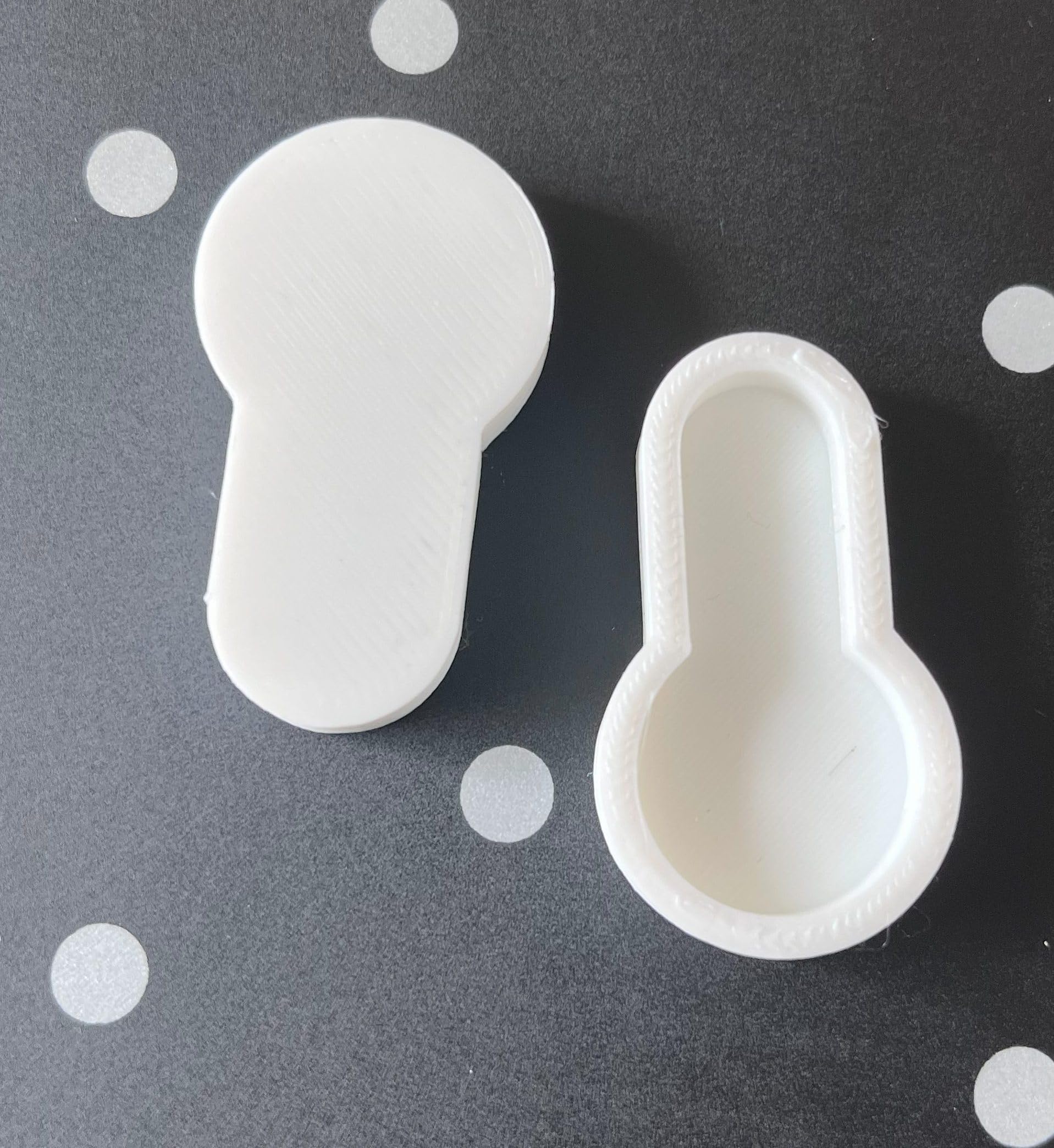 2Eo White Door Lock Draft Excluder Keyhole Lock Cover Door Lock Cover Draft Draught Stopper Excluder Cap Push Fit Install Set Of 2
