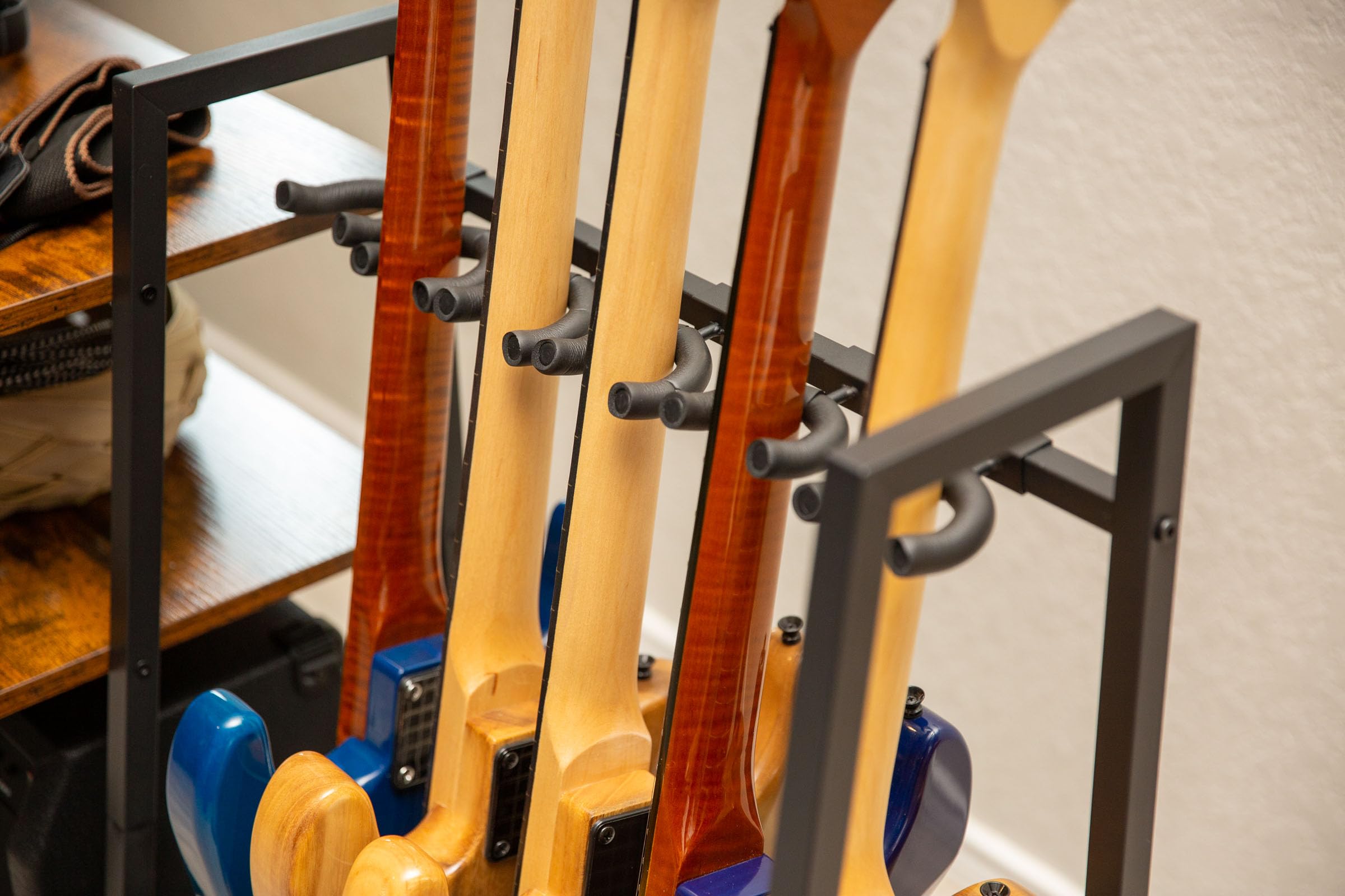 Multi-Gitarren- und Verstärkerständer, Gitarrenständer für 4 bis 6 Gitarren, verstellbar, Finish Friendly, Gitarrenständer Boden, Arzuza Music