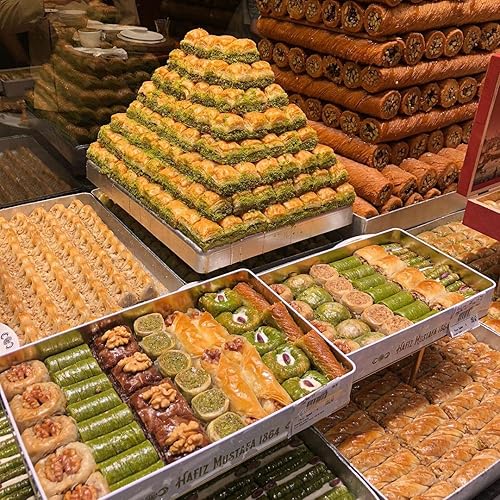 Miniatura 32 de Hafiz Mustafa 1864 Istanbul Baklava - Caja de pastelería - Bocadillos de postre de Baklava horneados hechos de hojas de masa filo fresca, pistacho