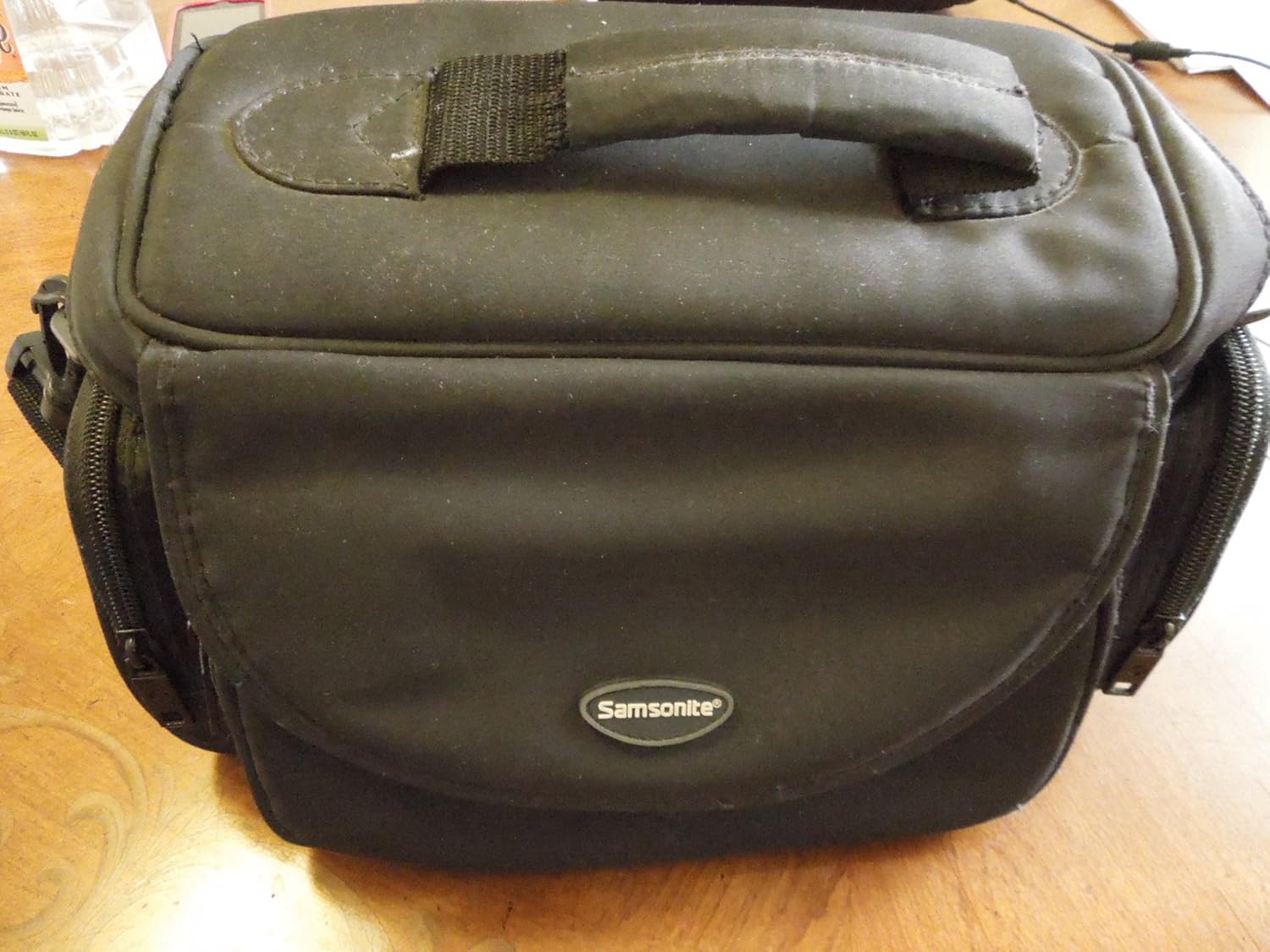 Samsonite Camera Bag w/ Shoulder Strap Electronics