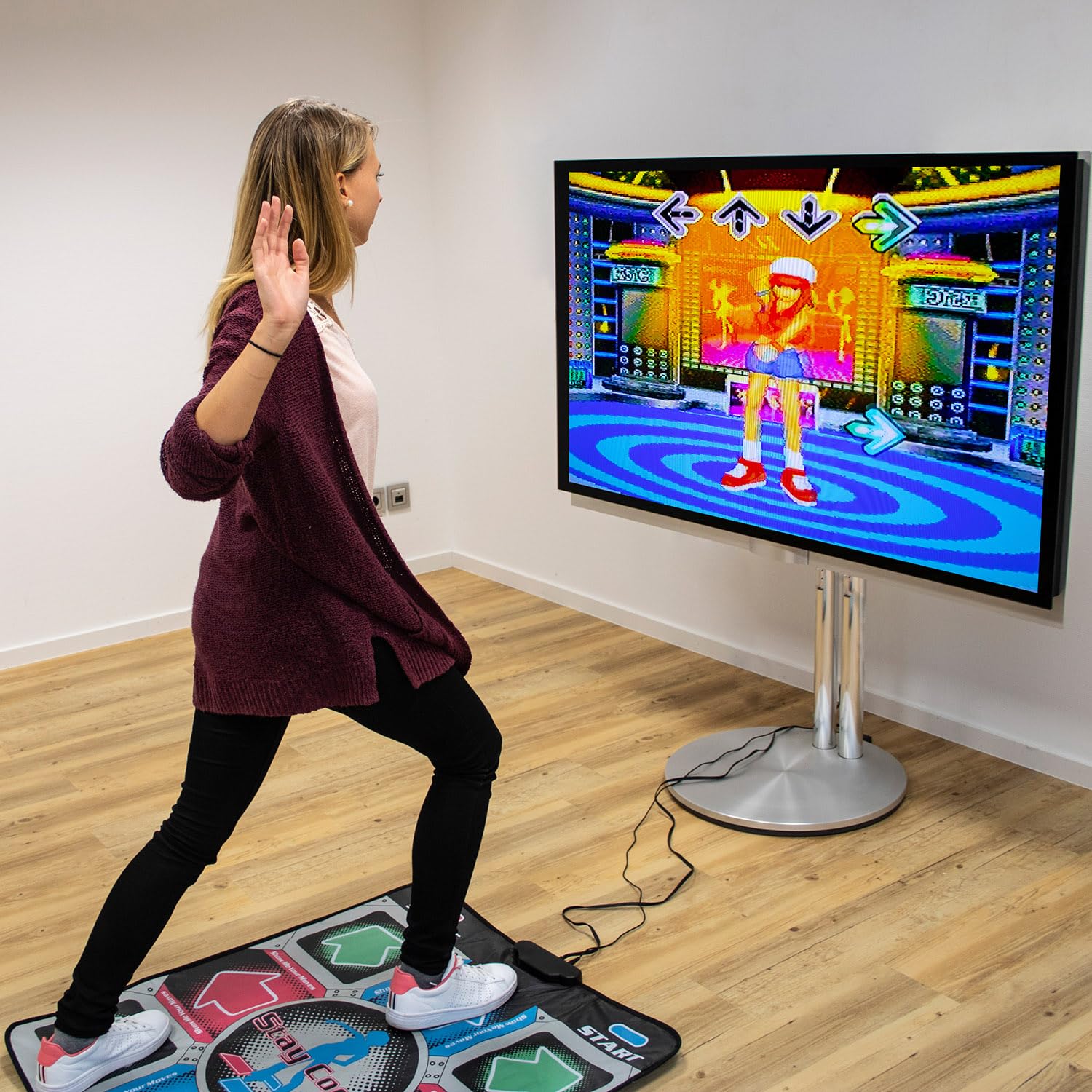 Mad Monkey Tappetino da Ballo per Bambini dagli 8 Anni in su - Tappetino da Ballo retrò - Tappetino Musicale con Oltre 100 Canzoni, 9 Giochi e 3 Livelli di difficoltà