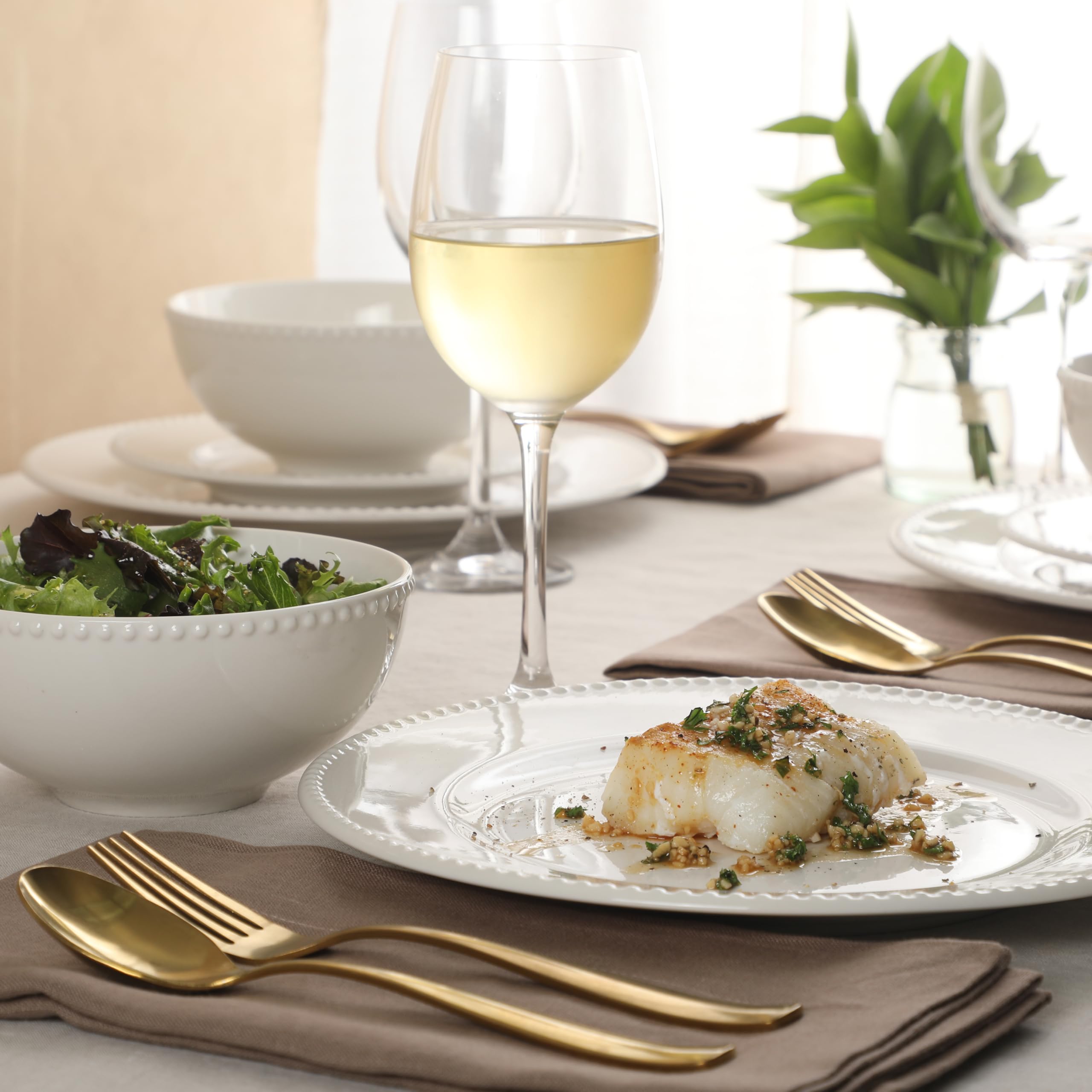 Gibson Home Caviara Teller und Schüsseln, 12-teiliges Geschirr-Set, weißer runder Perlenrand, Keramik-Schüssel-Set, Speiseteller, Salatteller & Müslischalen