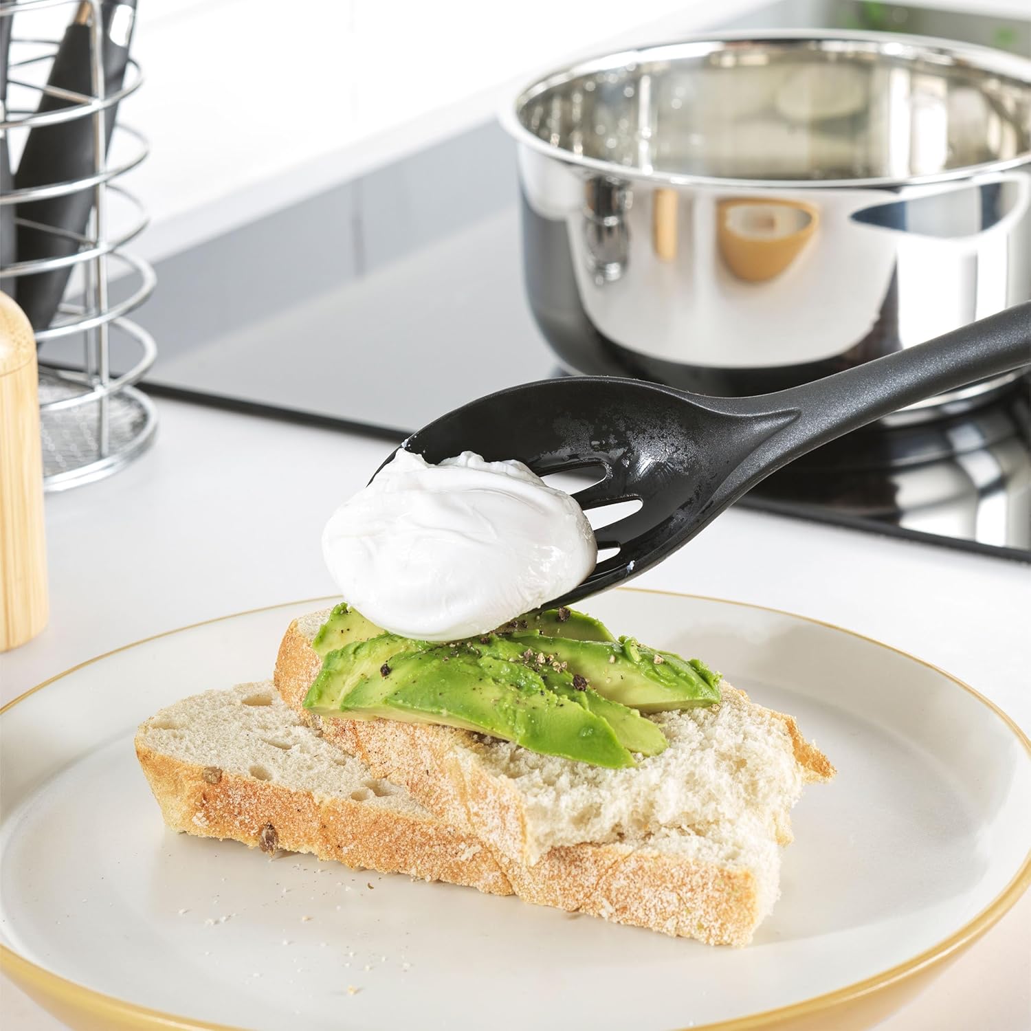 Russell Hobbs RH03026EU7 5-Piece Set – Venus Collection, Masher, Turner, Slotted, Solid Spoon, Ladle, Hanging Hooks, Soft Touch Handles, Easy Clean, Nylon Kitchen Utensils, Black