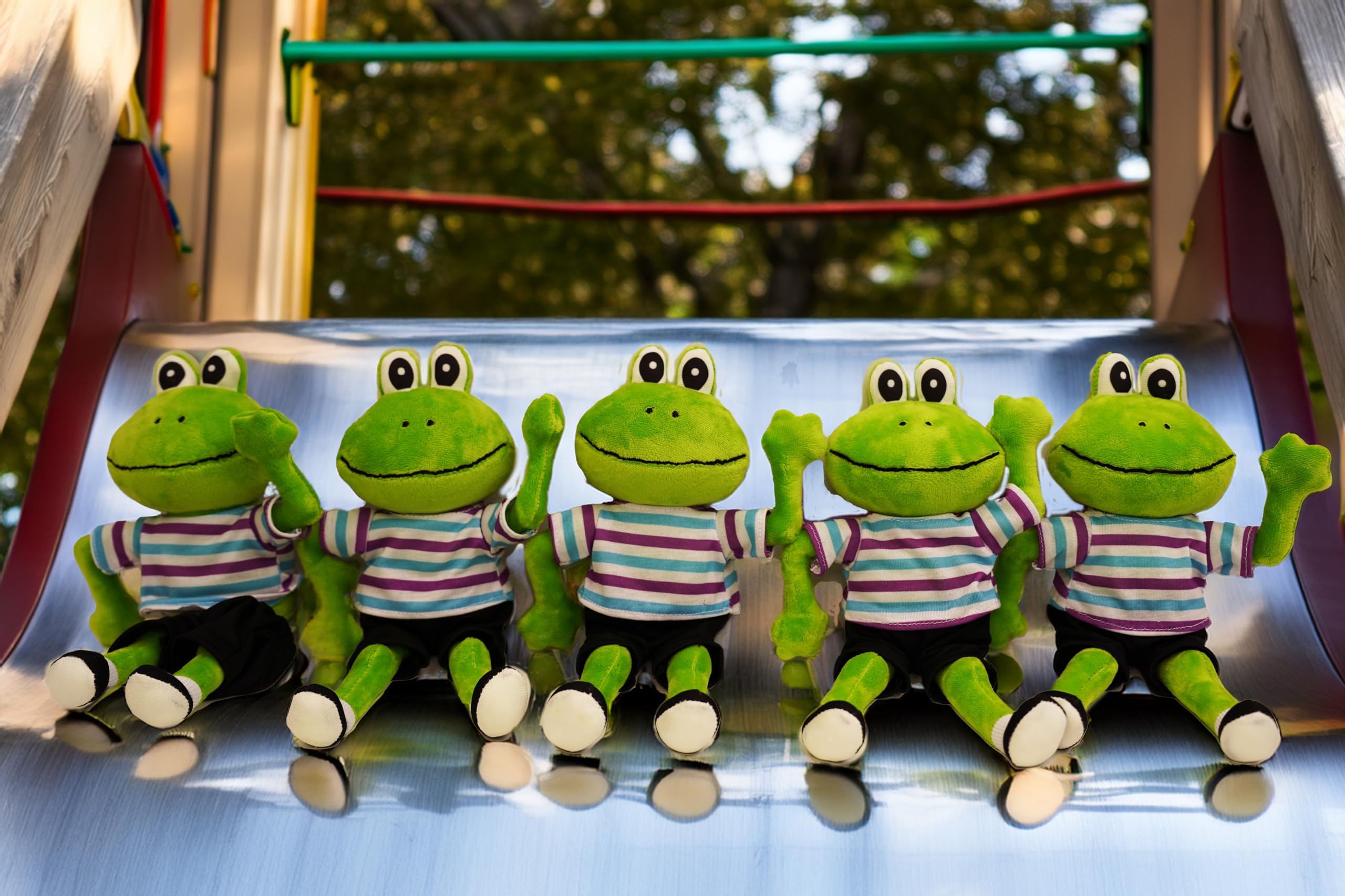 Frog Street Fernando The Frog - Set of 10 Mini Plush Puppets | Classroom Storytelling Tools - Image 4