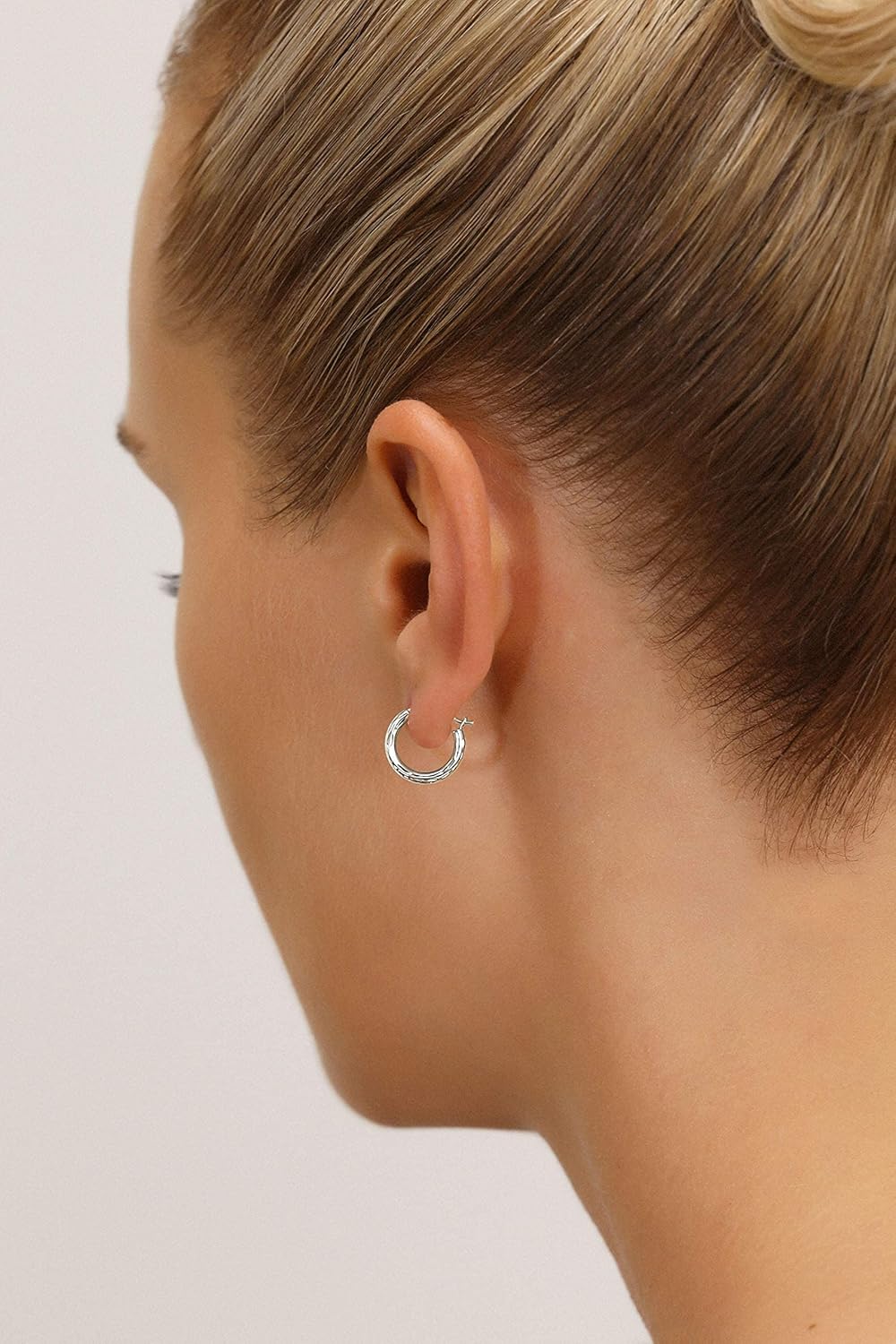 14k White Gold Hand Engraved Full Diamond-cut Round Hoop Earrings - Image 4