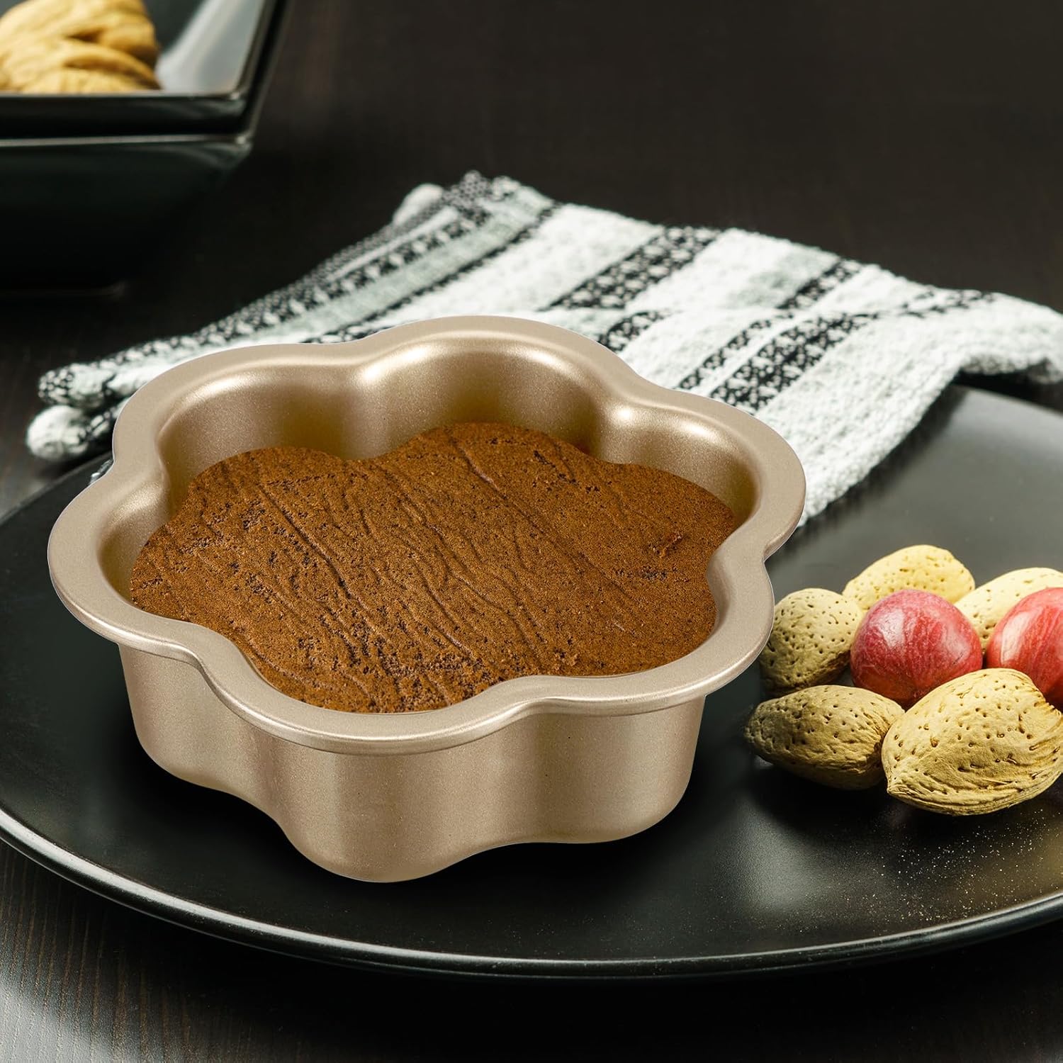 uxcell 8 Inch Flower Shaped Cake Pans, 3pcs Non-Stick Cheese Cake Pans with Removable Bottom Leak Proof Cake Baking Pans for Birthday Wedding Cakes Baking, Gold